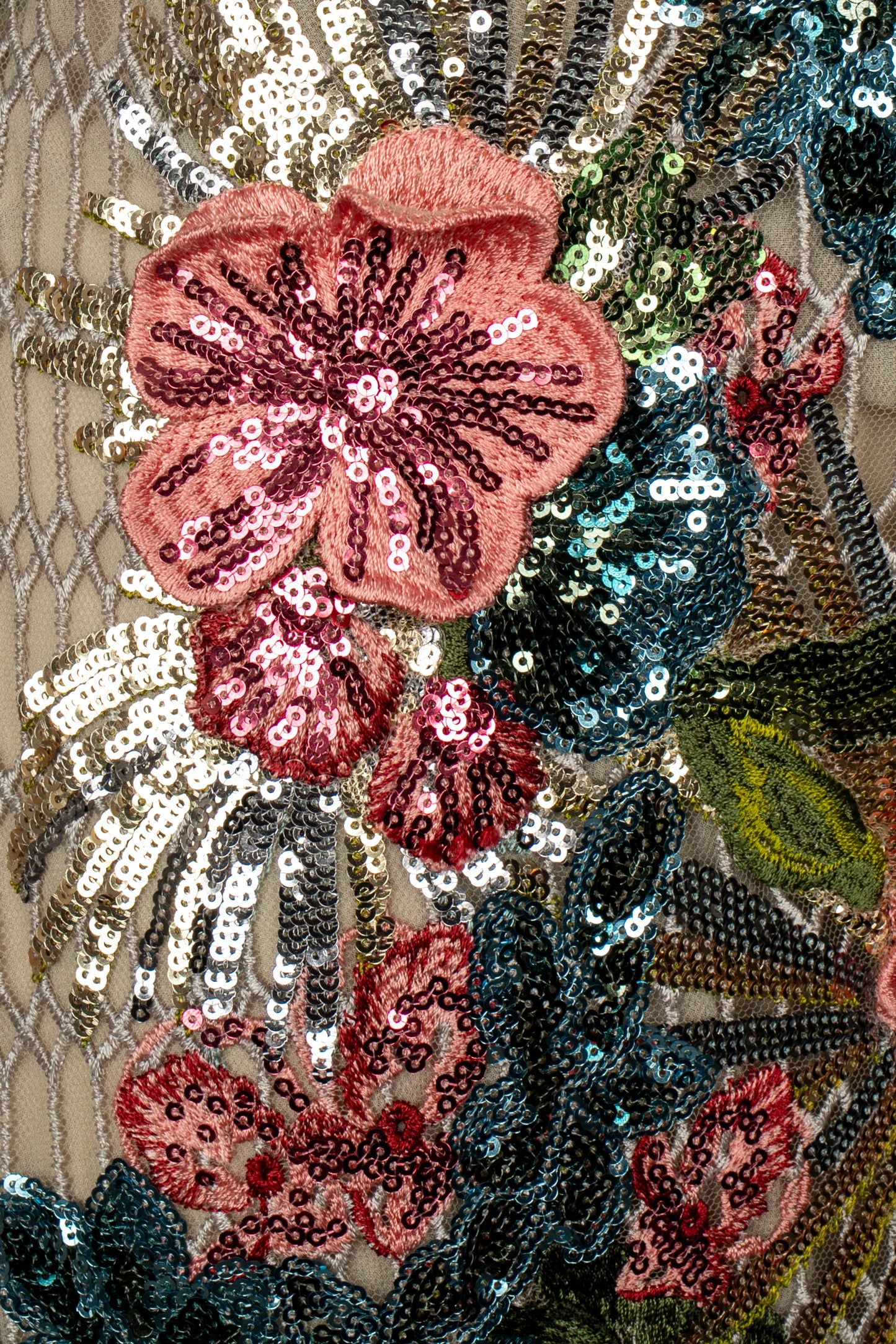 Robe brodée Elie Saab Printemps 2025