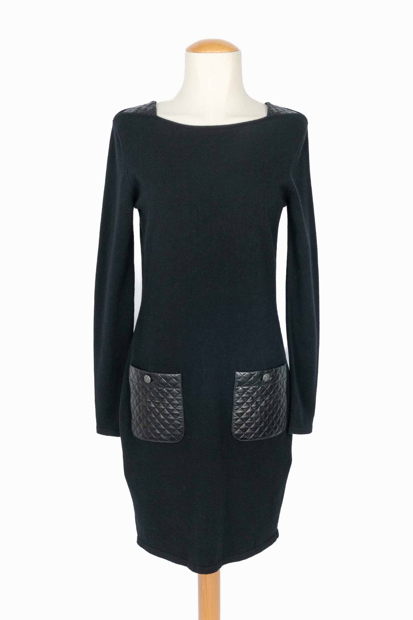 Robe en laine et cuir Chanel