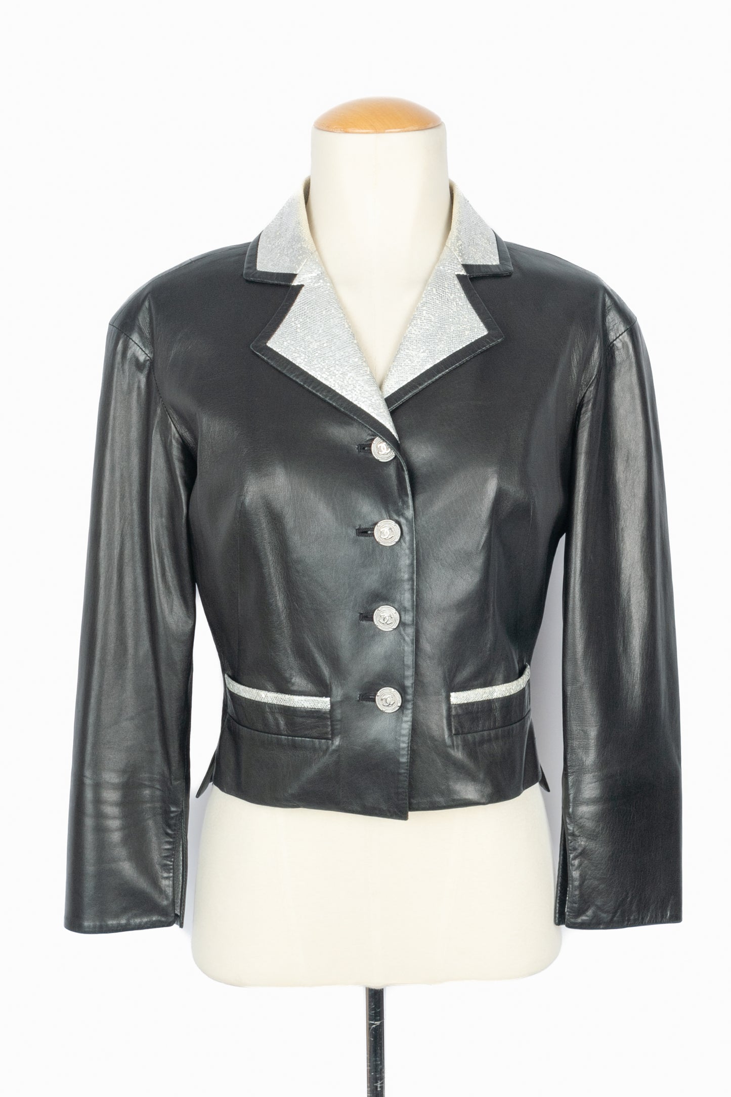 Veste Chanel circa 2000-2005