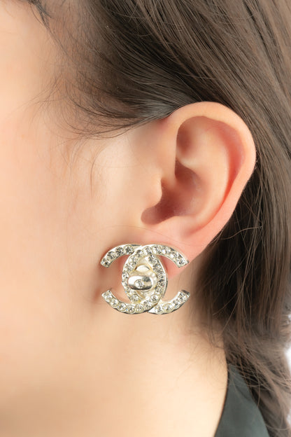 Boucles d'oreilles tourniquet Chanel Hiver 1996