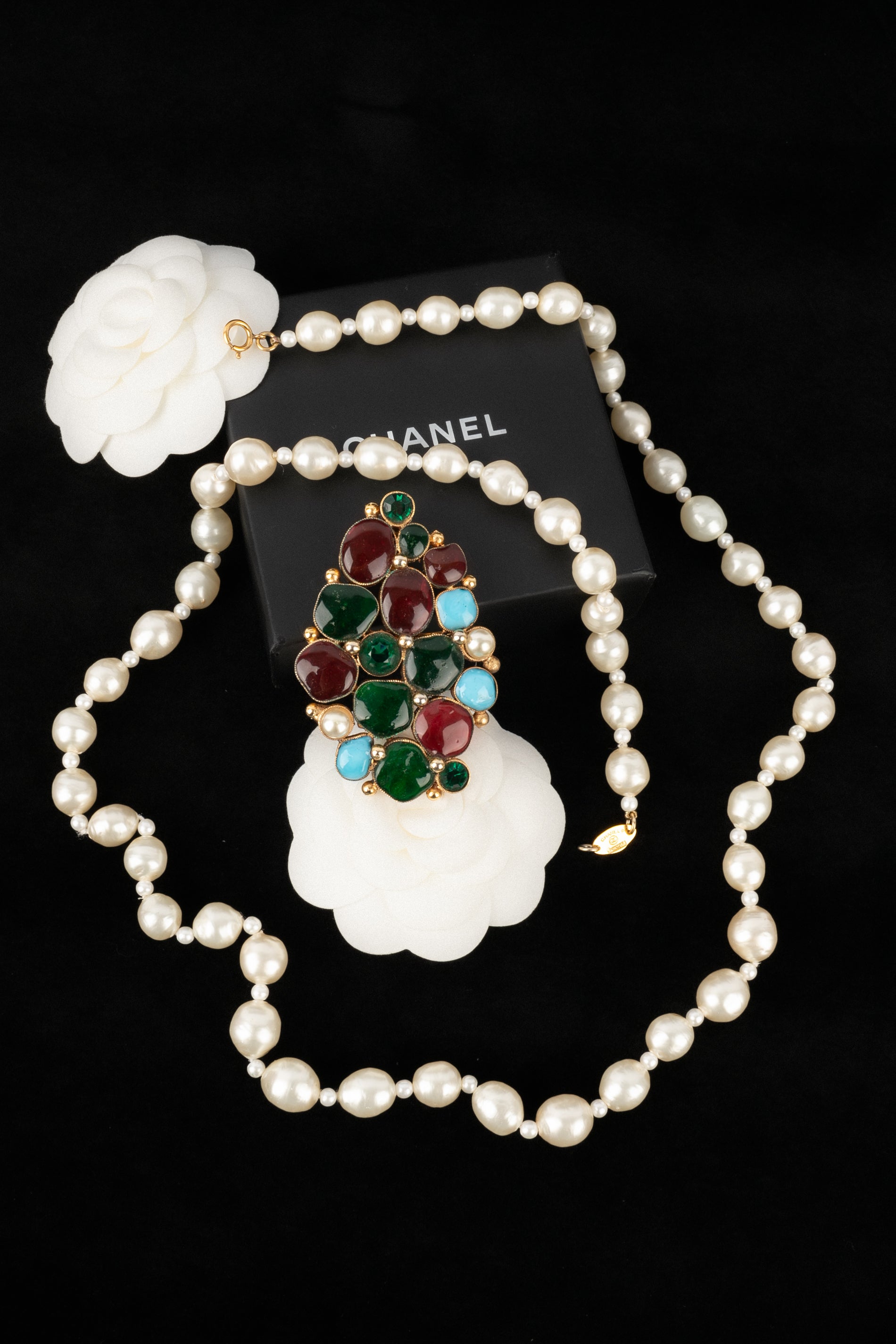 Collier Chanel