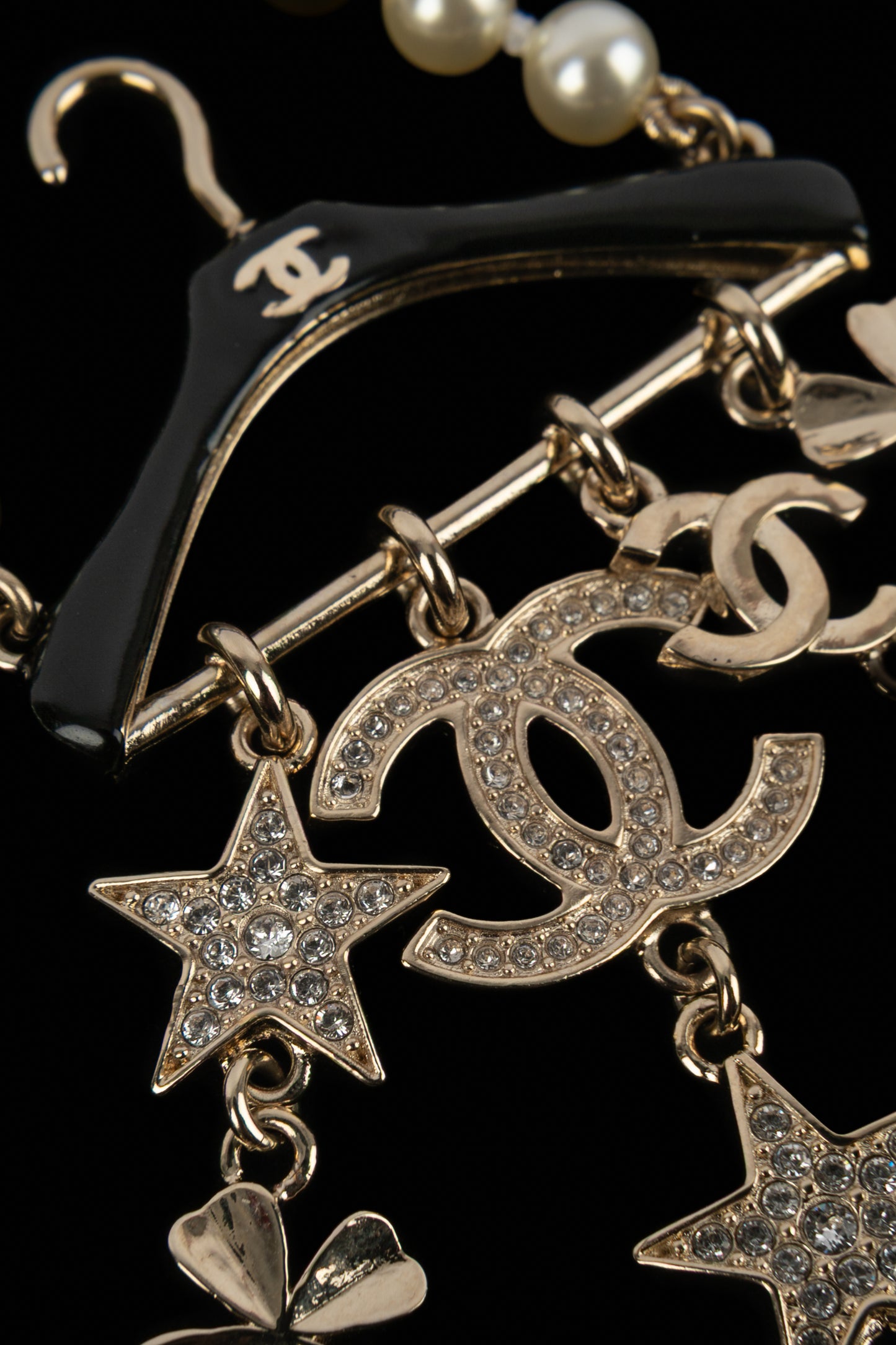 Collier cintre Chanel 2023