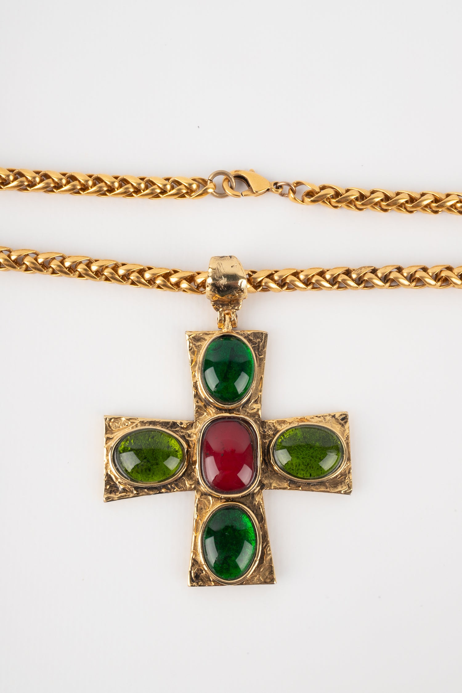 Collier Croix Les Paruriers par Goossens