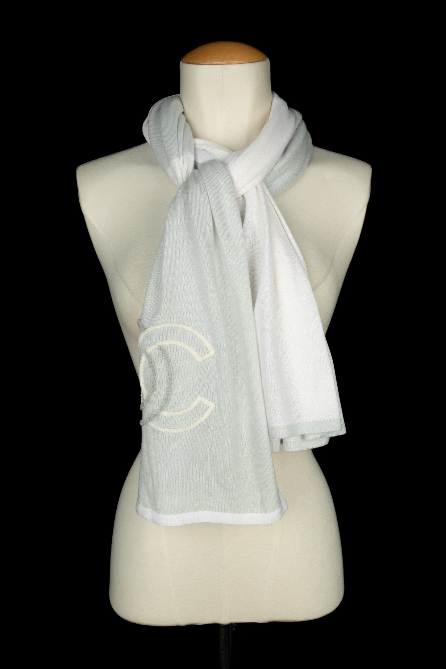 Écharpe bicolore Chanel