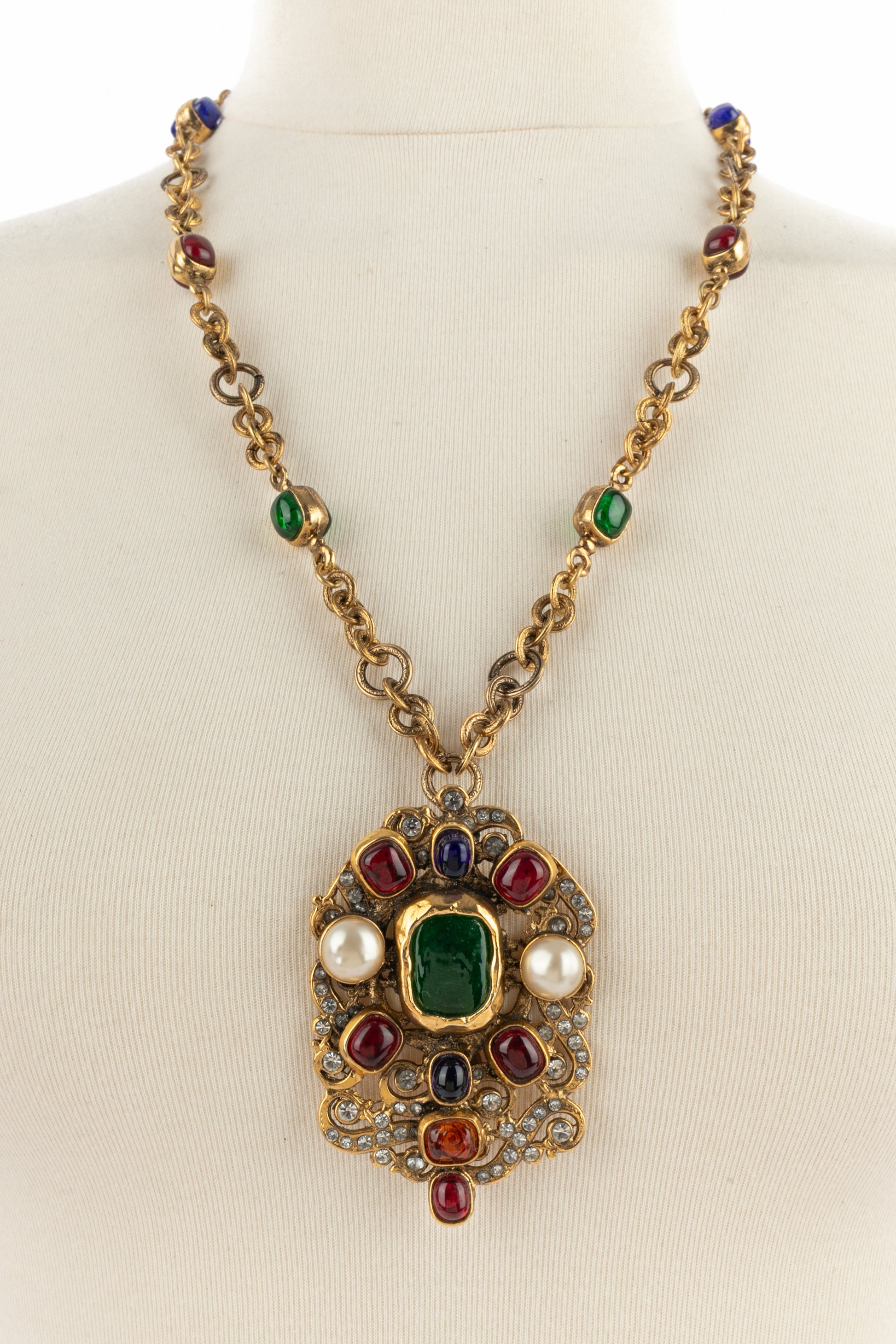 Collier pendentif byzantin Chanel 1984