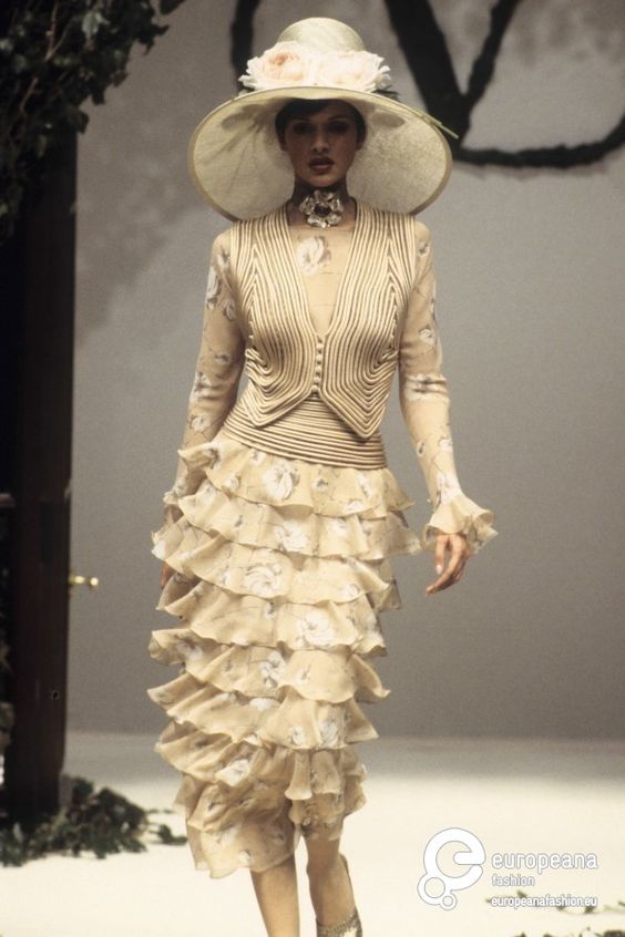 Ensemble Valentino Haute Couture 1993