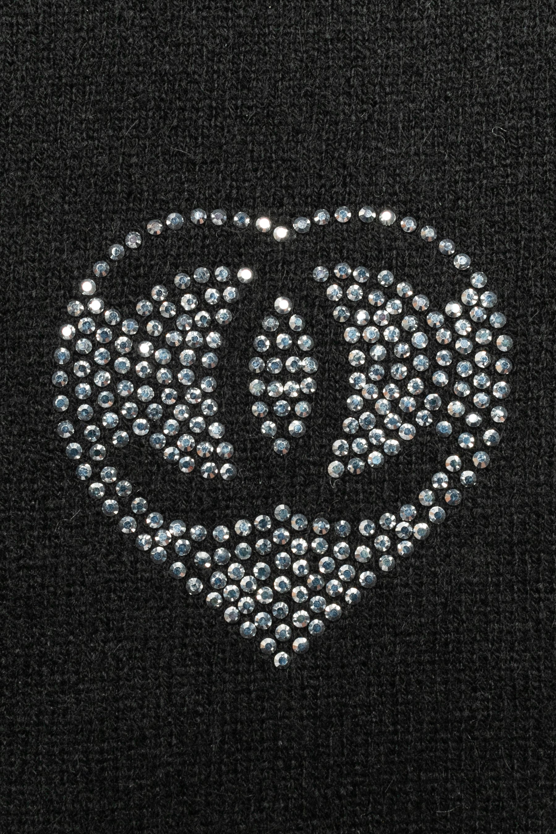 Écharpe noire Chanel