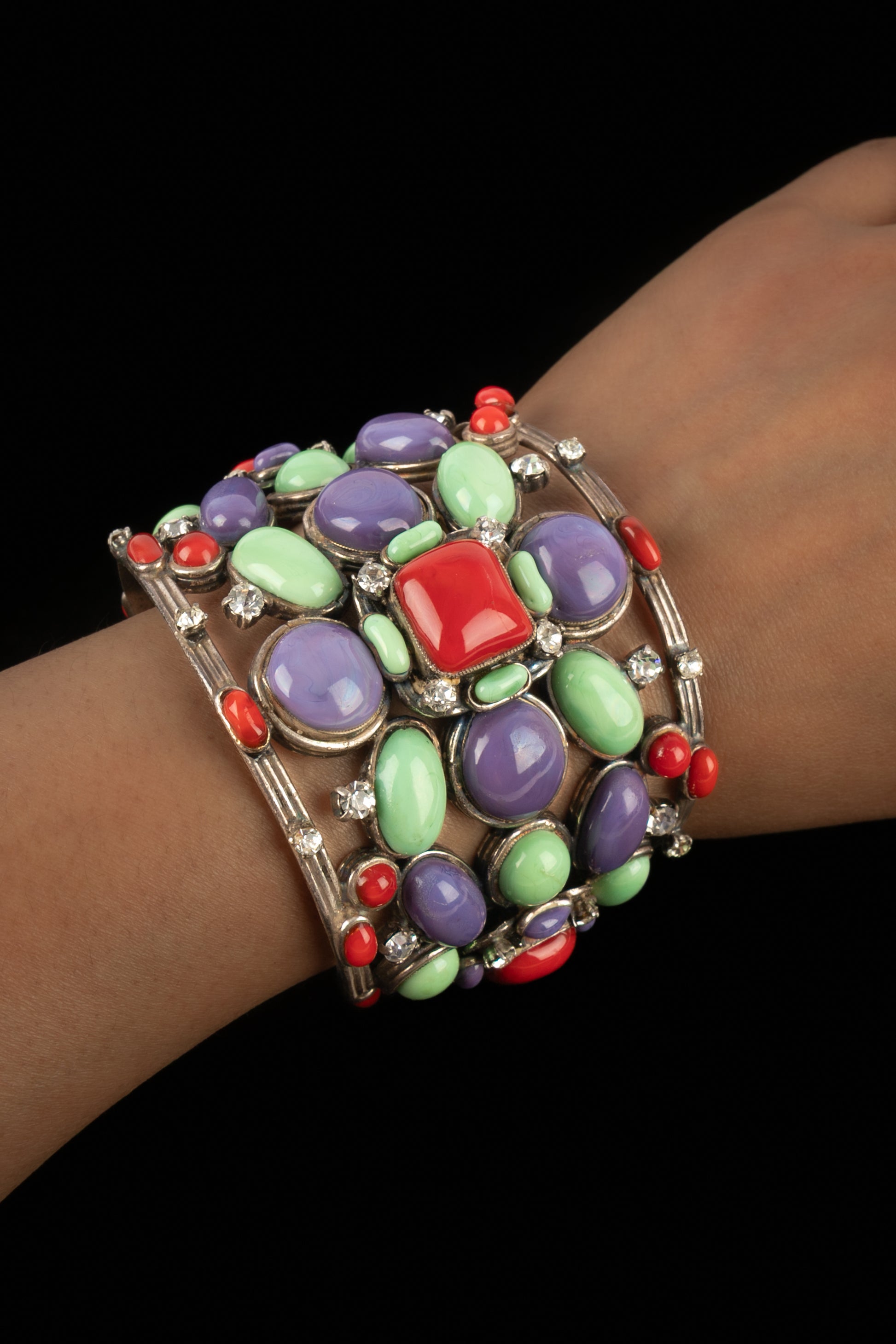 Bracelet en pâte de verre Chanel