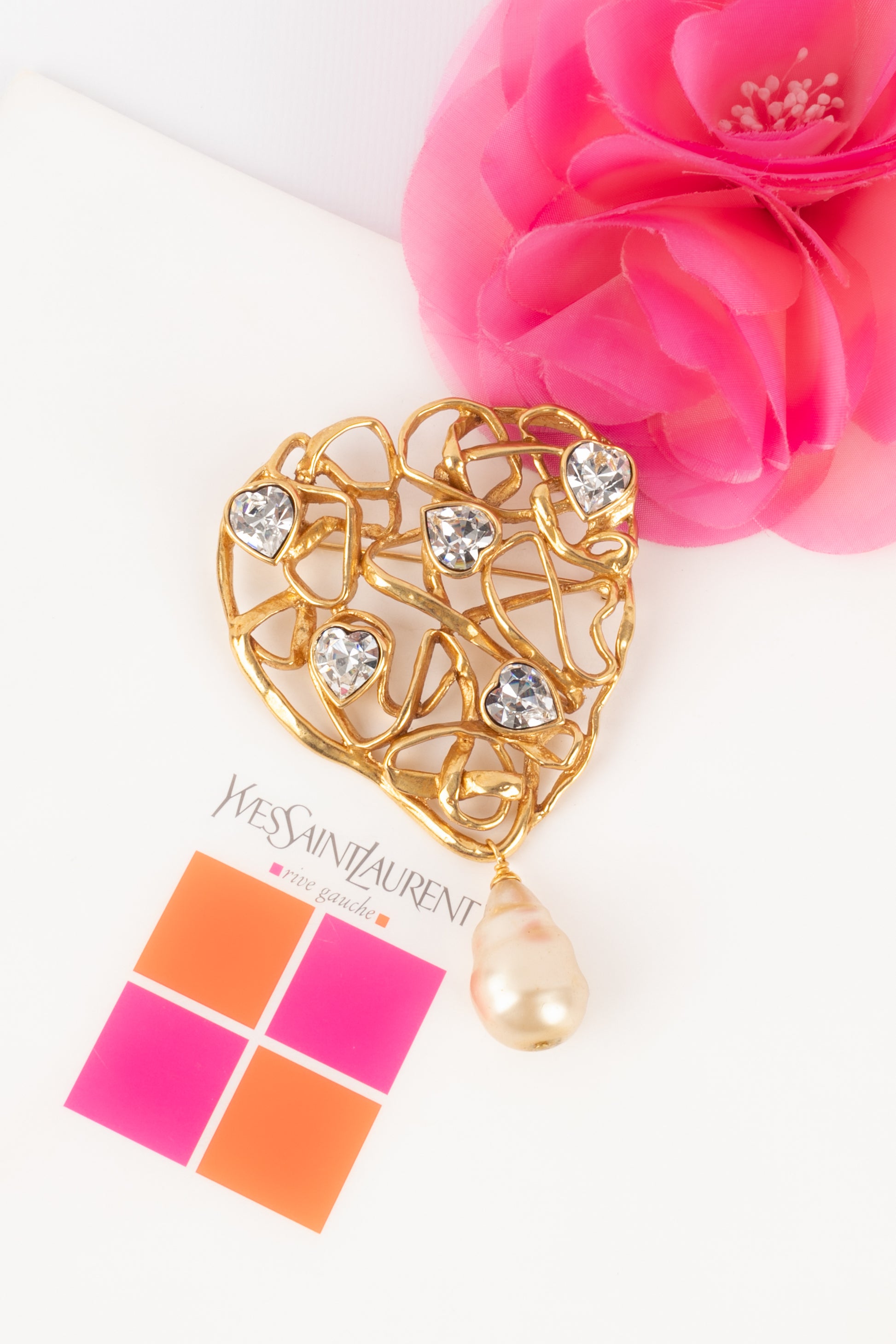 Broche Yves Saint Laurent