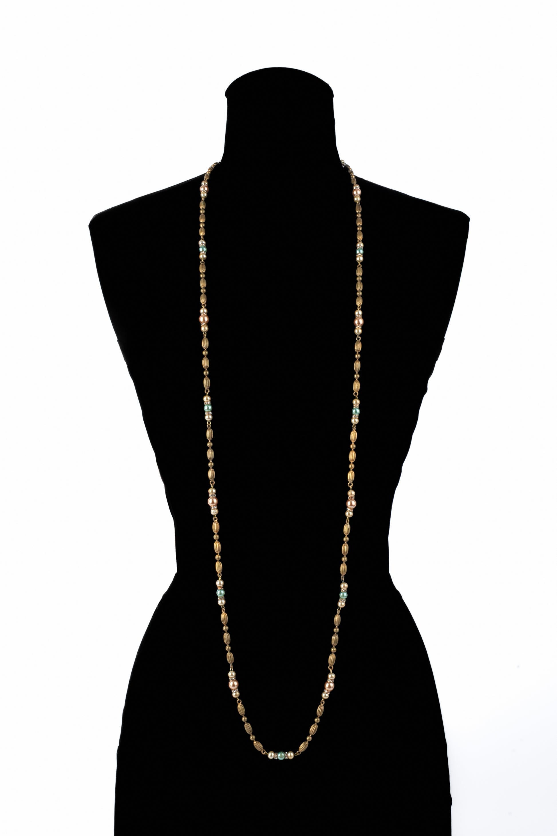 Collier de perles Chanel 1960's