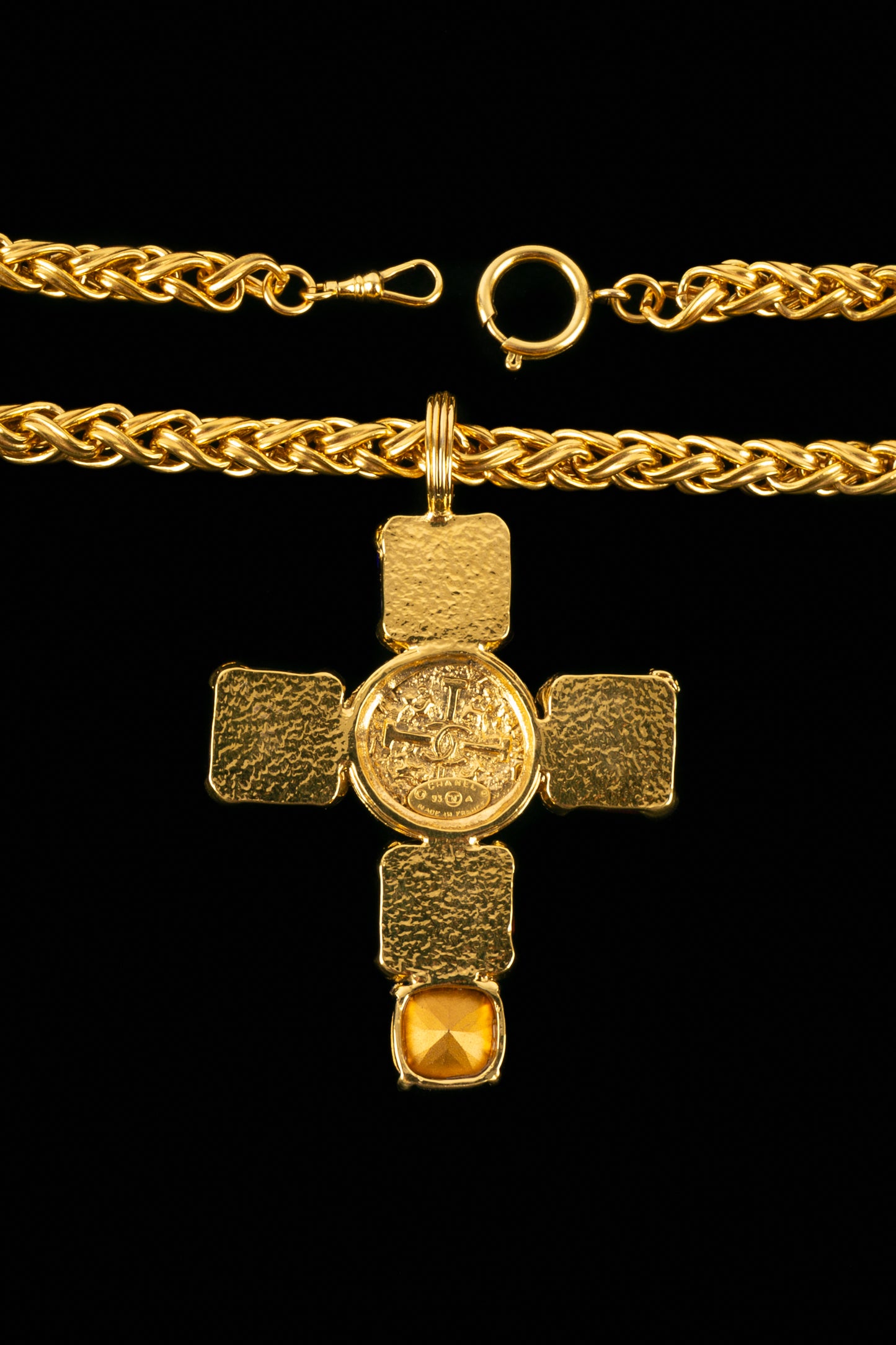Collier croix Chanel 1993