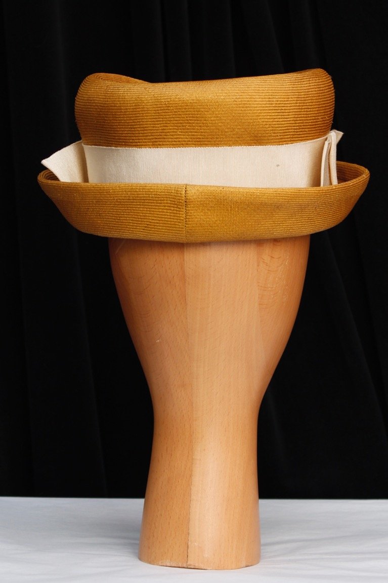 Chapeau en paille Pierre Cardin