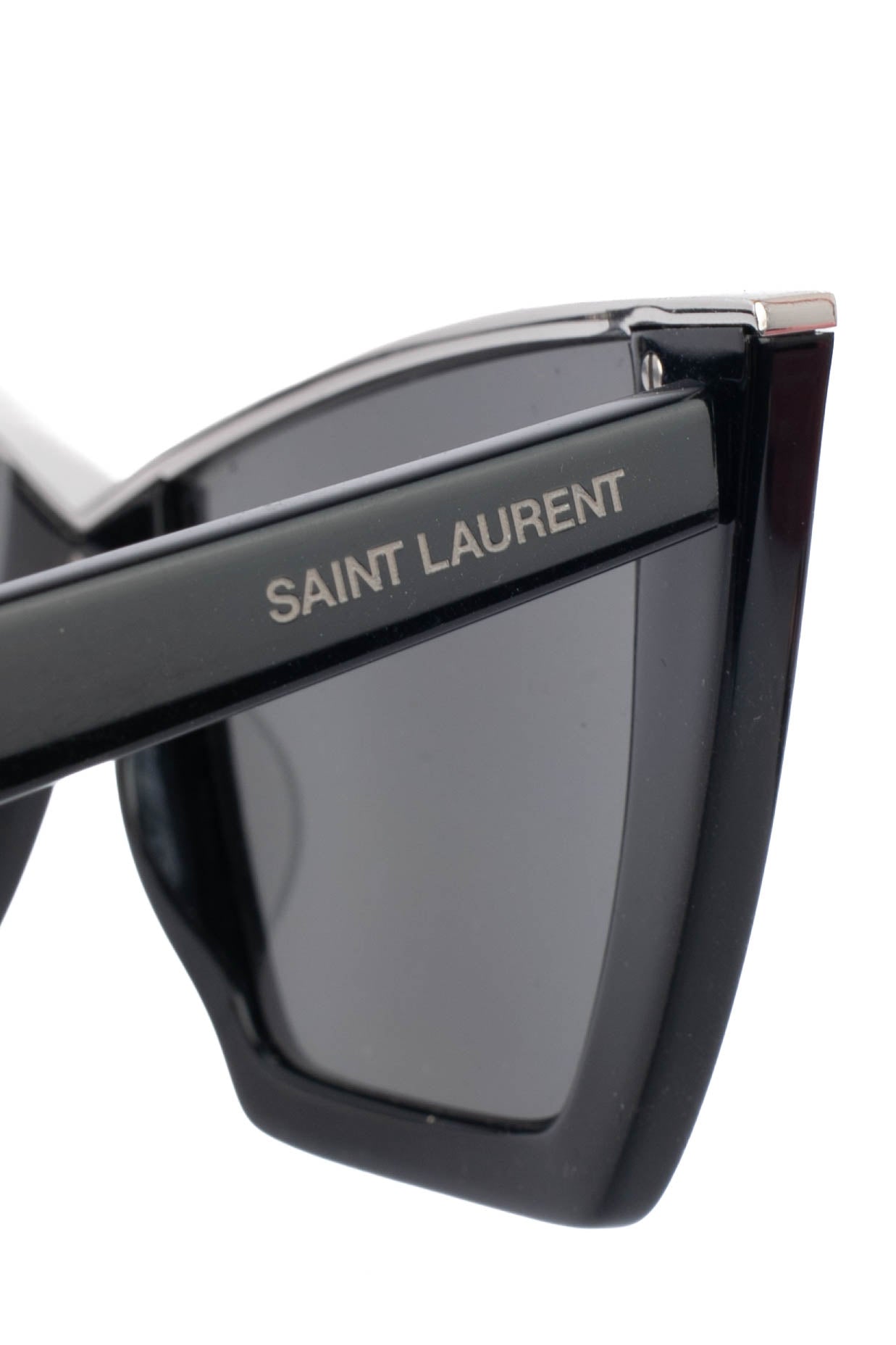 Lunettes de soleil "Oeil de chat" Saint Laurent