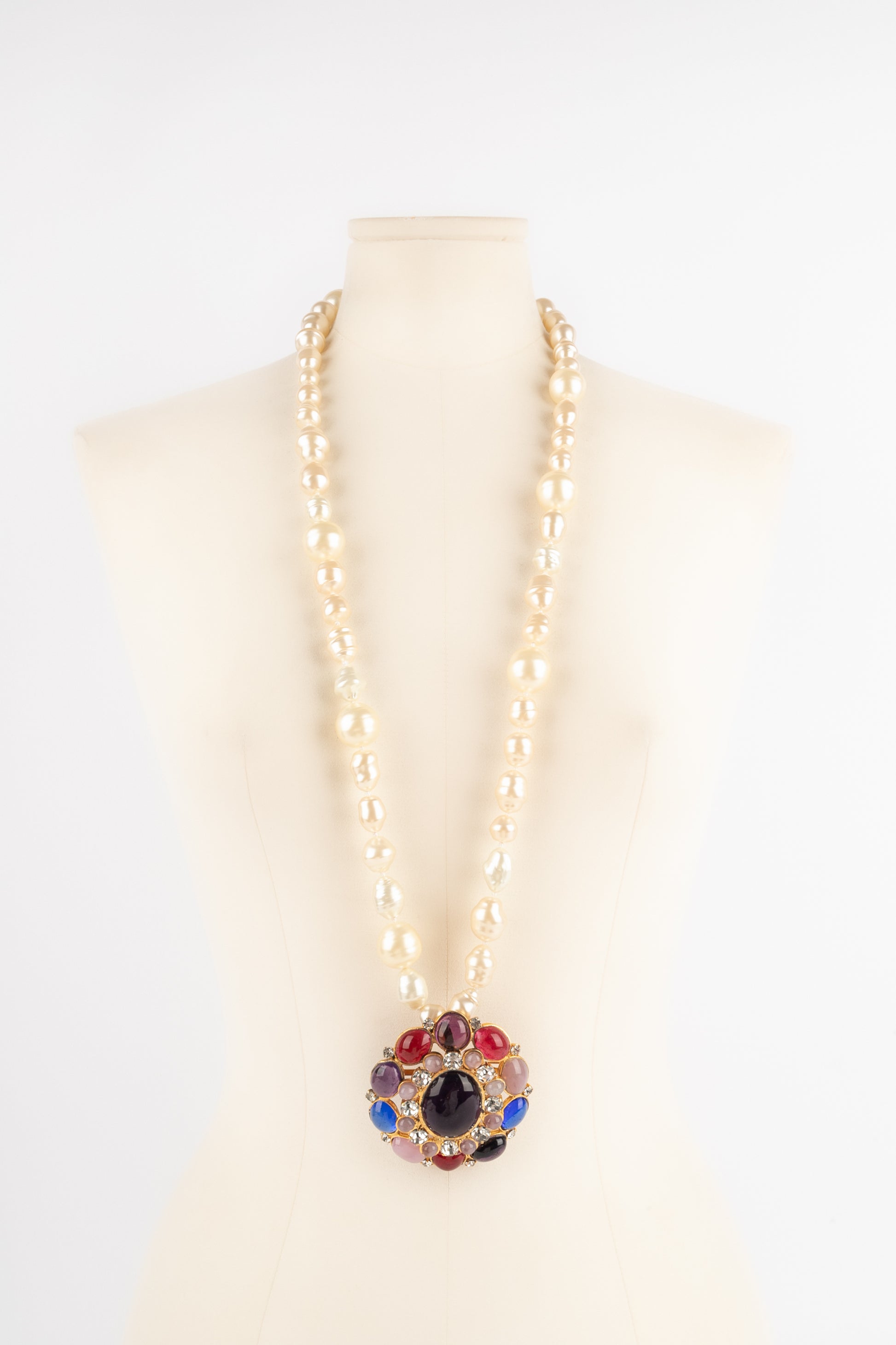 Collier pendentif Chanel