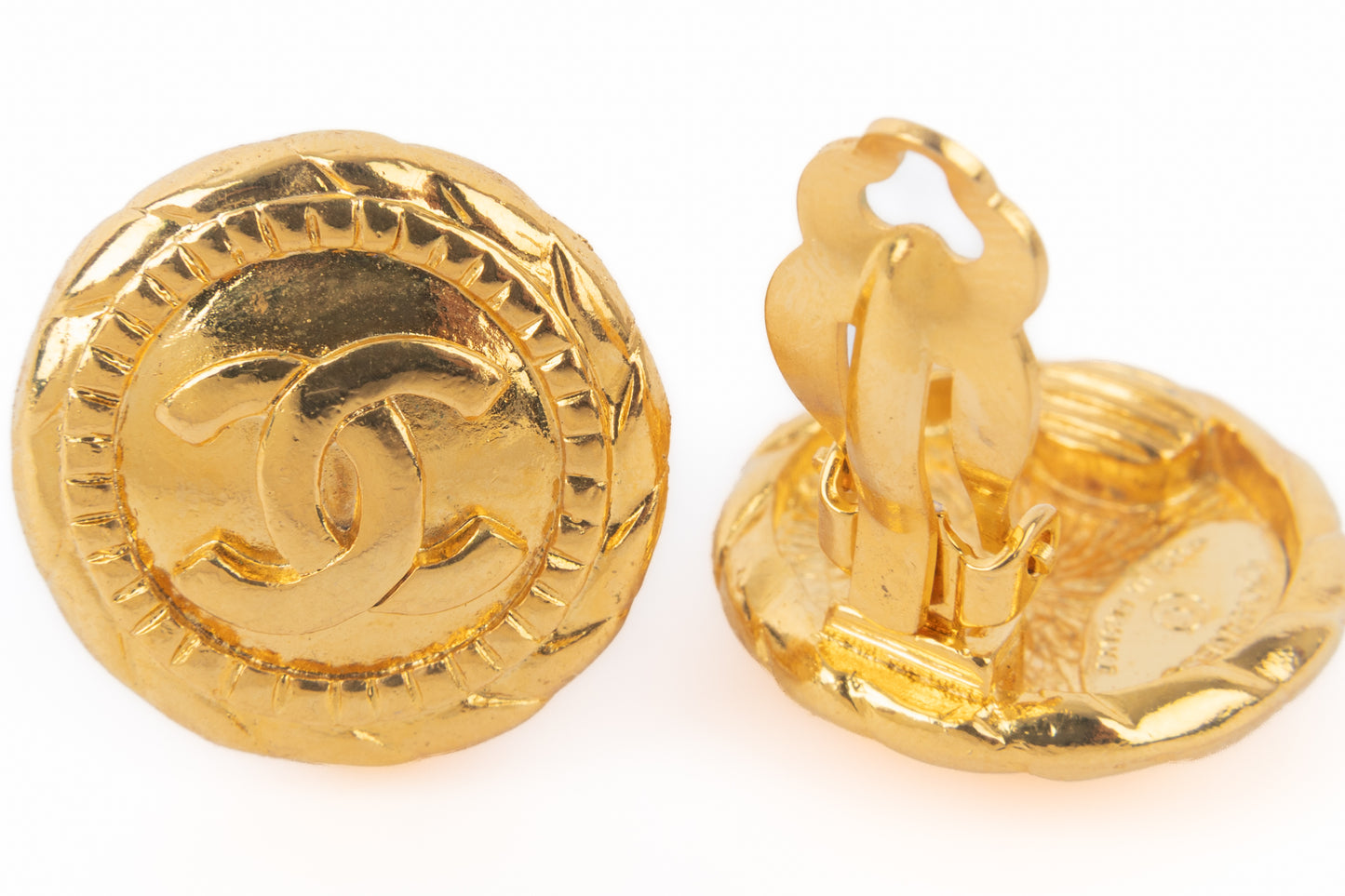 Boucles d'oreilles cc Chanel 1980's