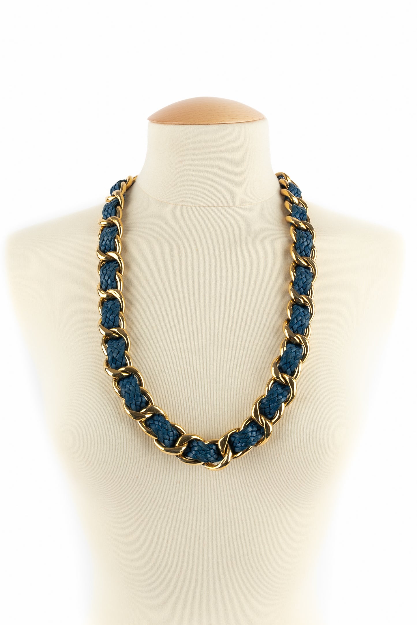 Ceinture en cuir bleu Chanel 1990's