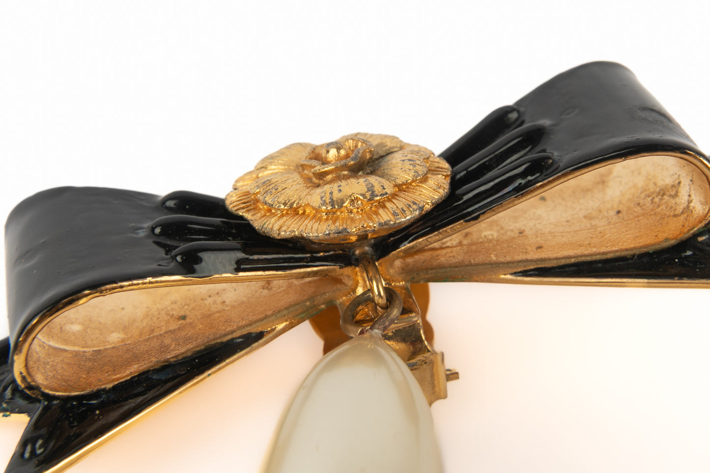 Boucles d'oreilles "Noeud" Chanel 1980's