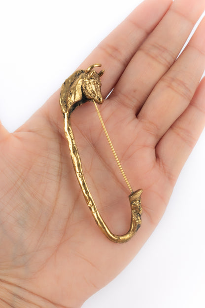 Broche "épingle à nourrice" Chanel Haute Couture