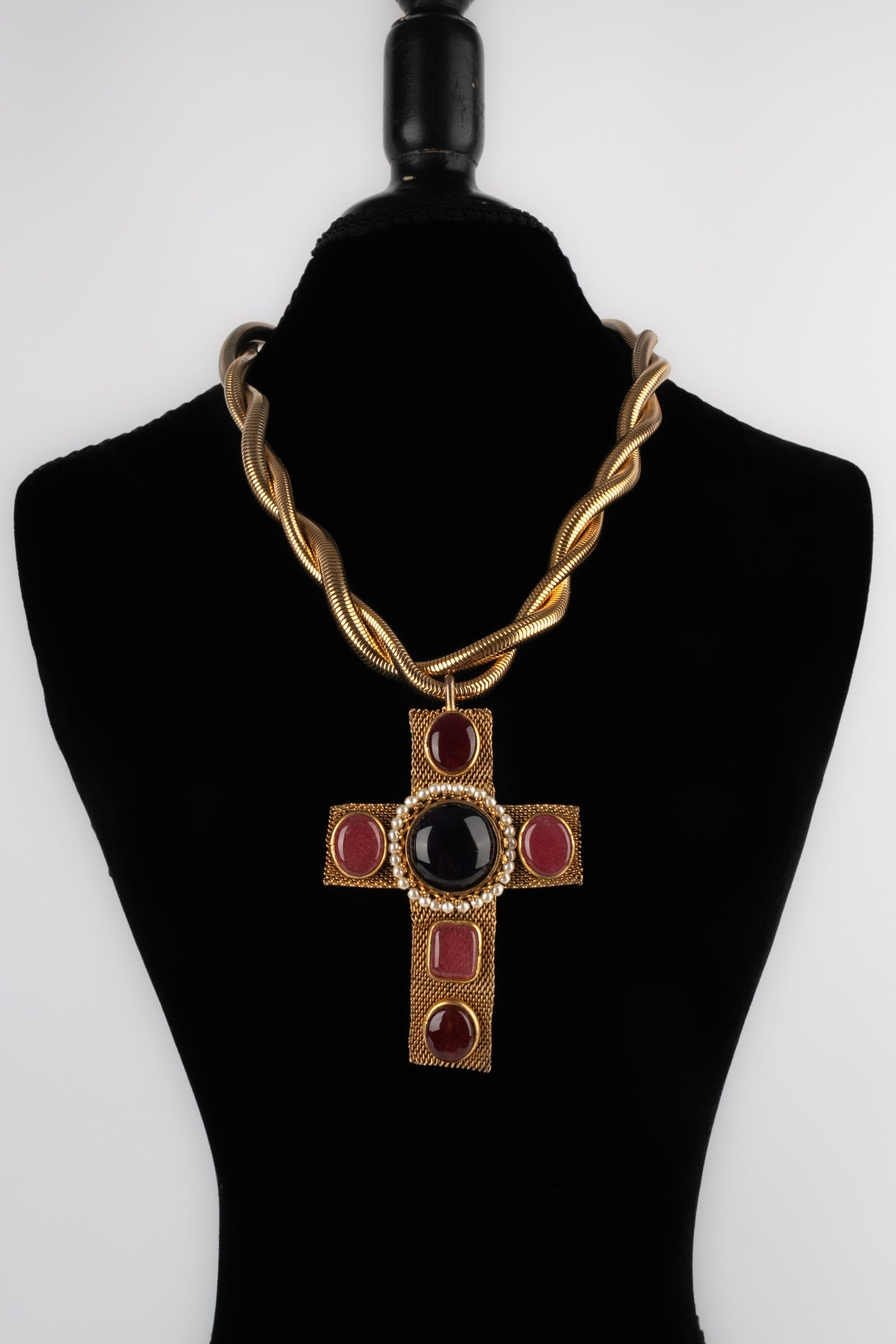 Collier croix Chanel 1980's