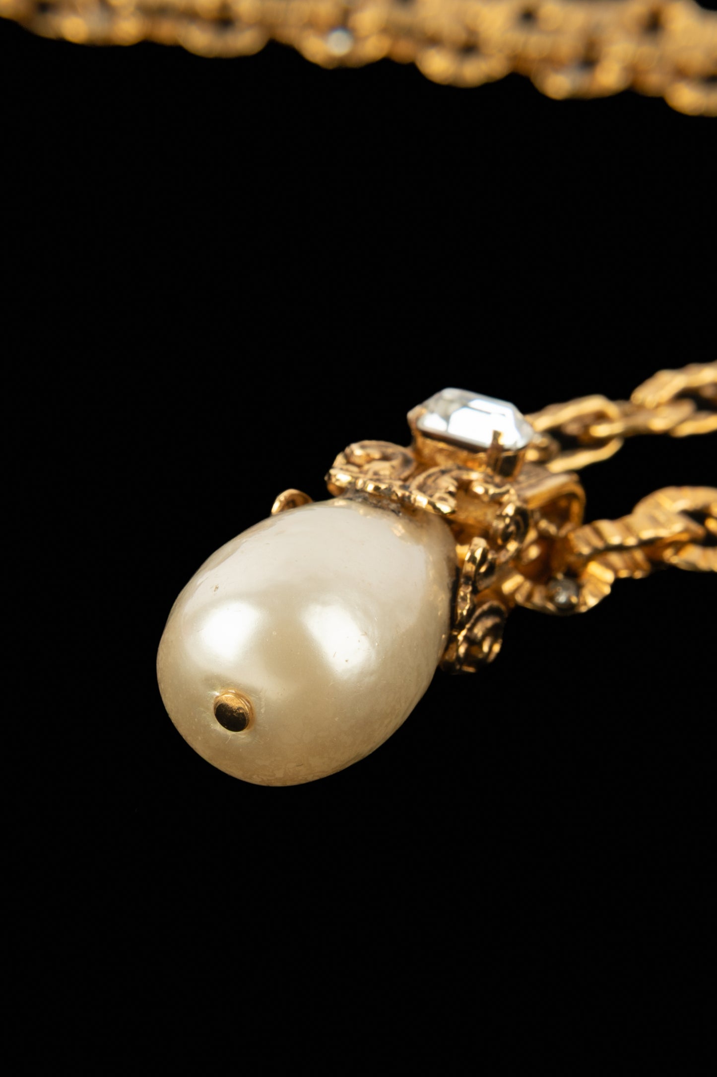 Collier pendentif Chanel 1960's