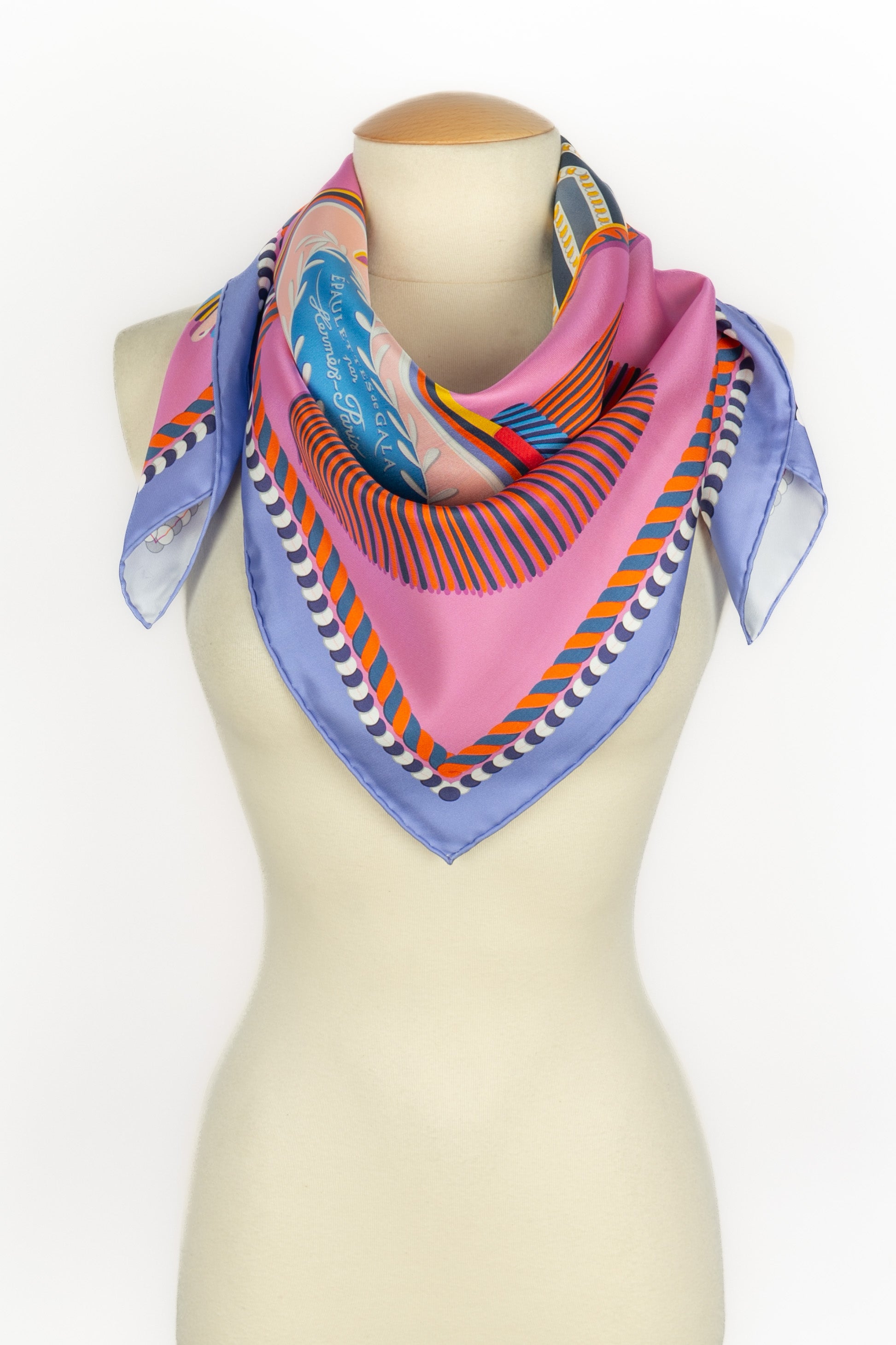 Foulard / Carré "Epaulettes de Gala" double face Hermès