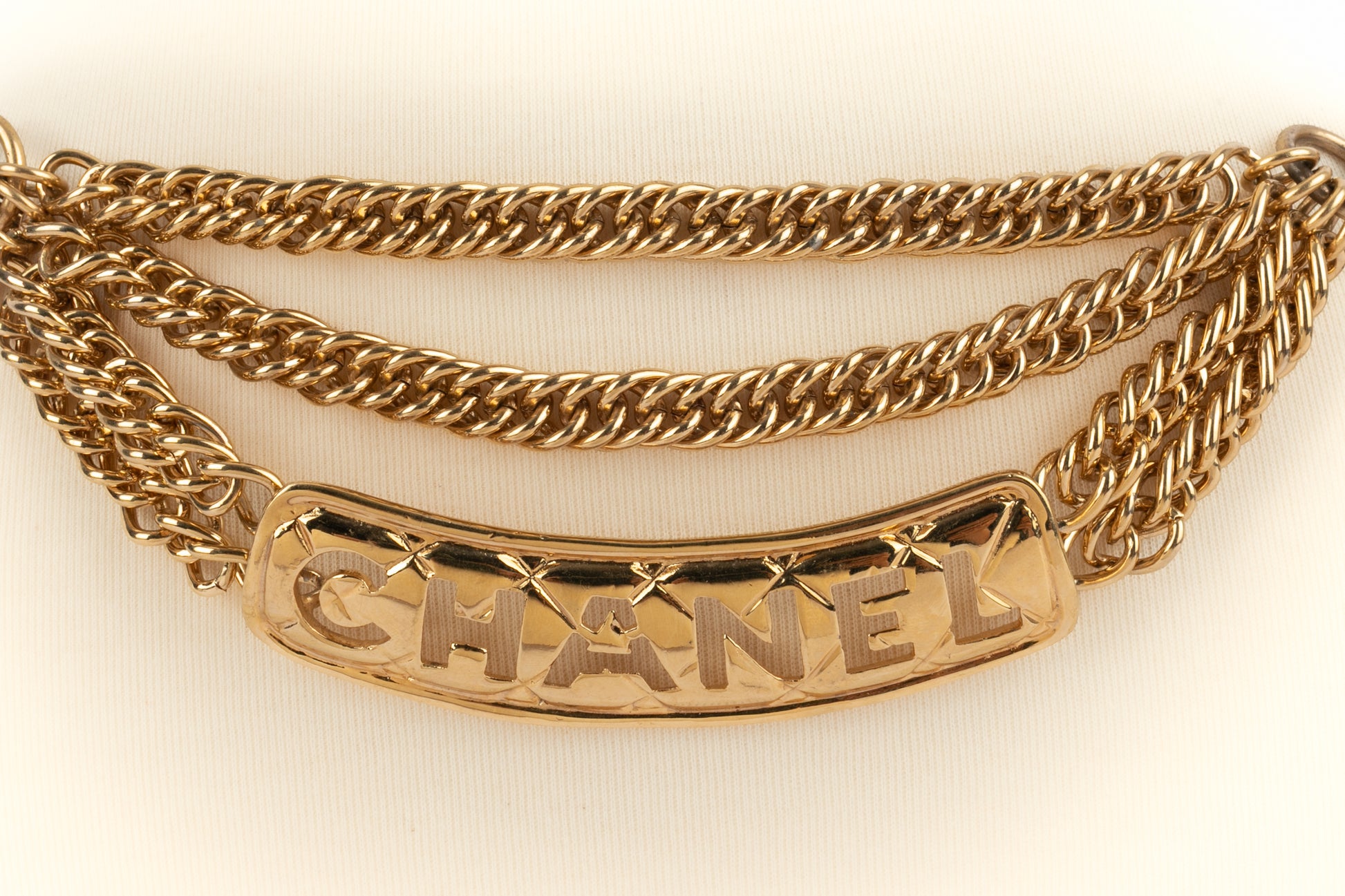 Ceinture dorée Chanel 1980's