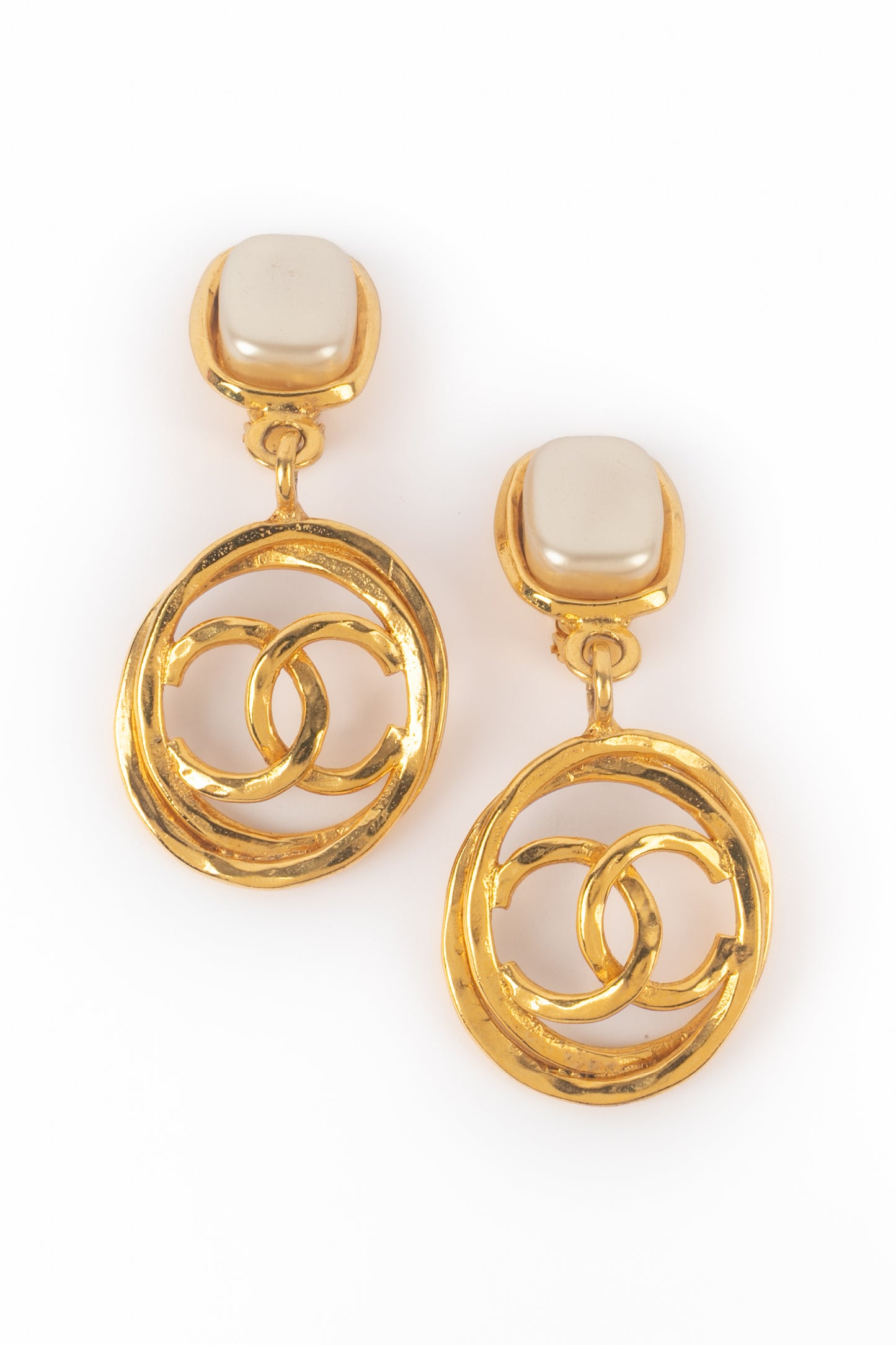 Boucles d'oreilles cc Chanel 1990's