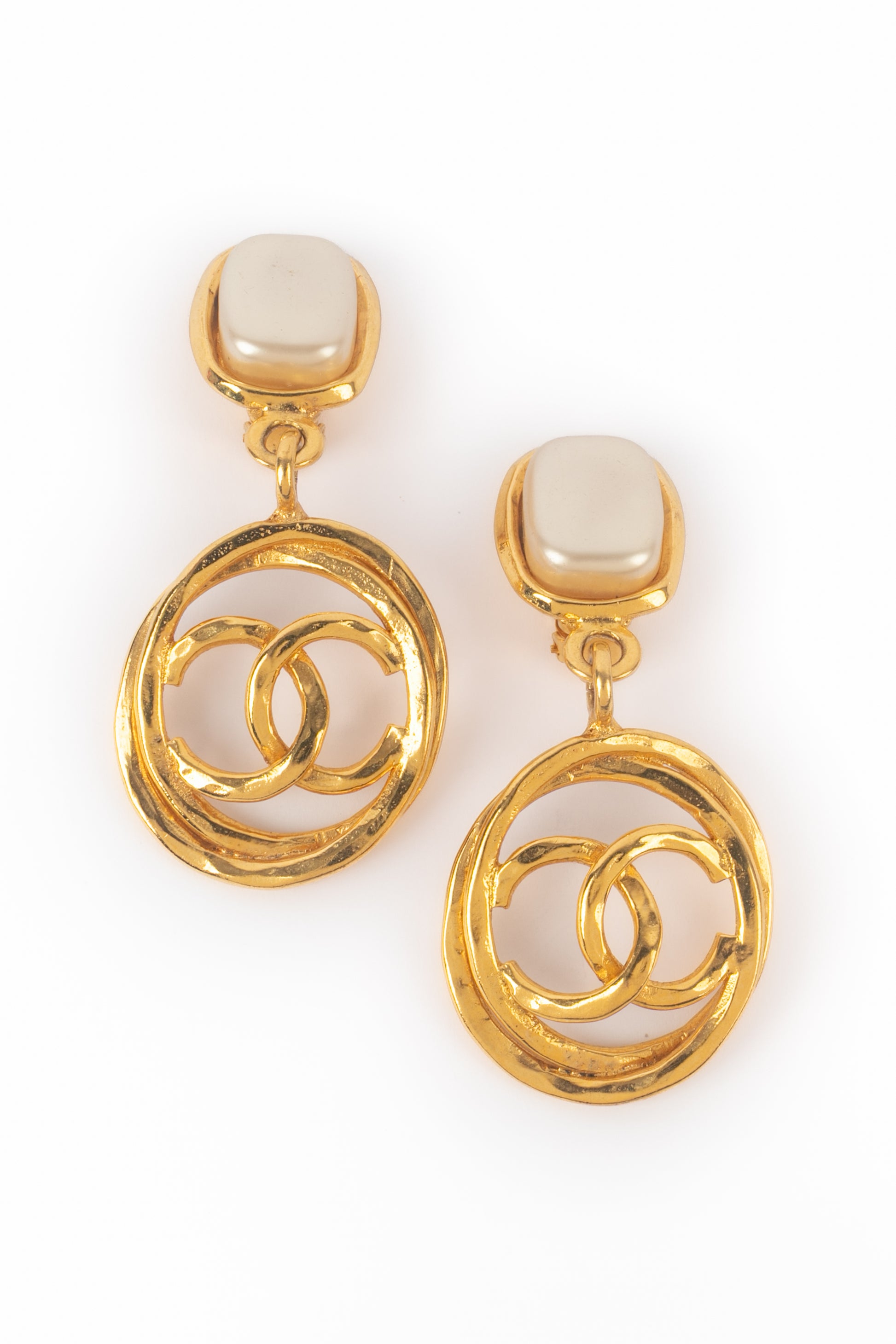 Boucles d'oreilles cc Chanel 1990's