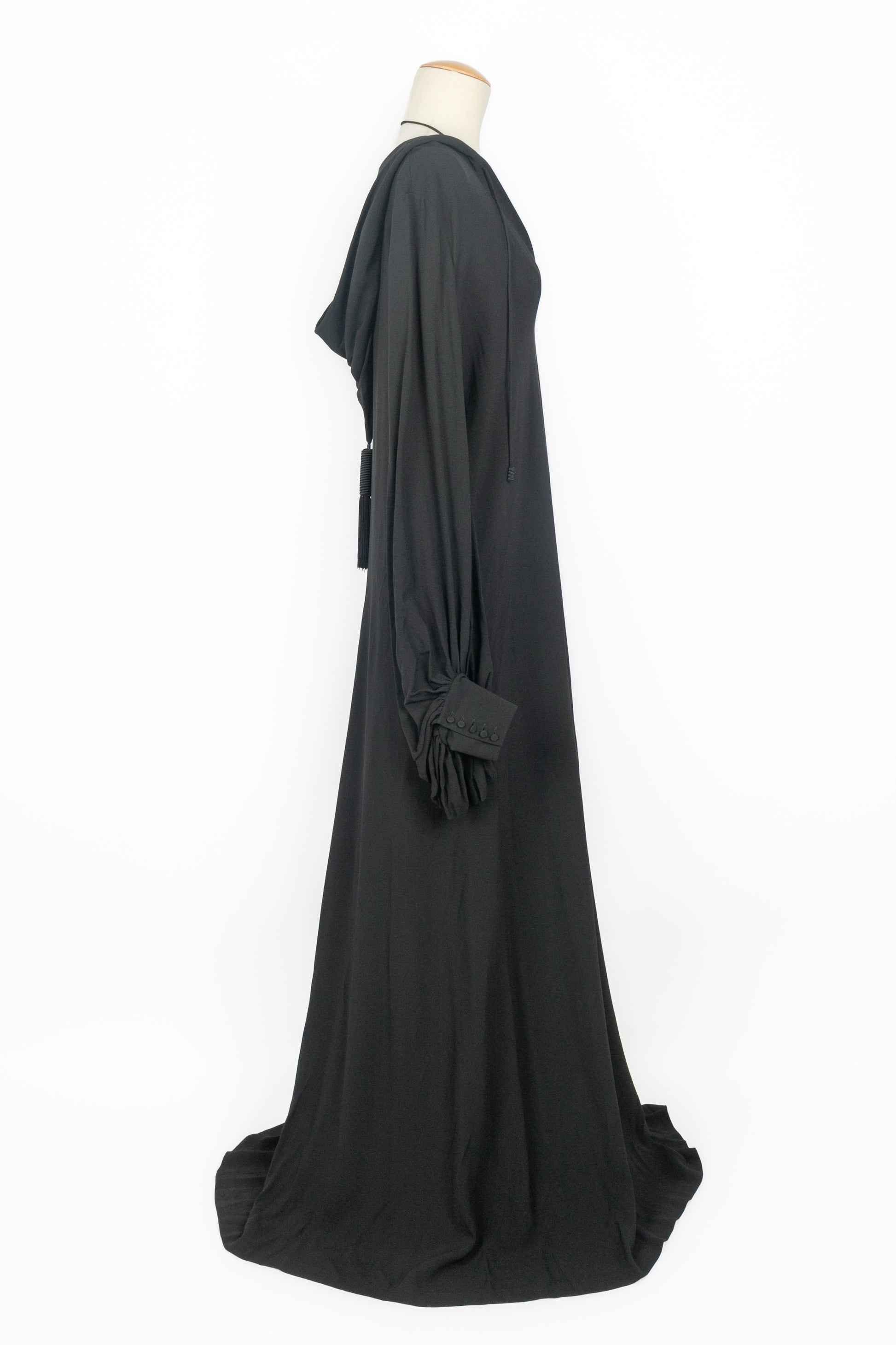 Longue robe à capuche Yves Saint Laurent