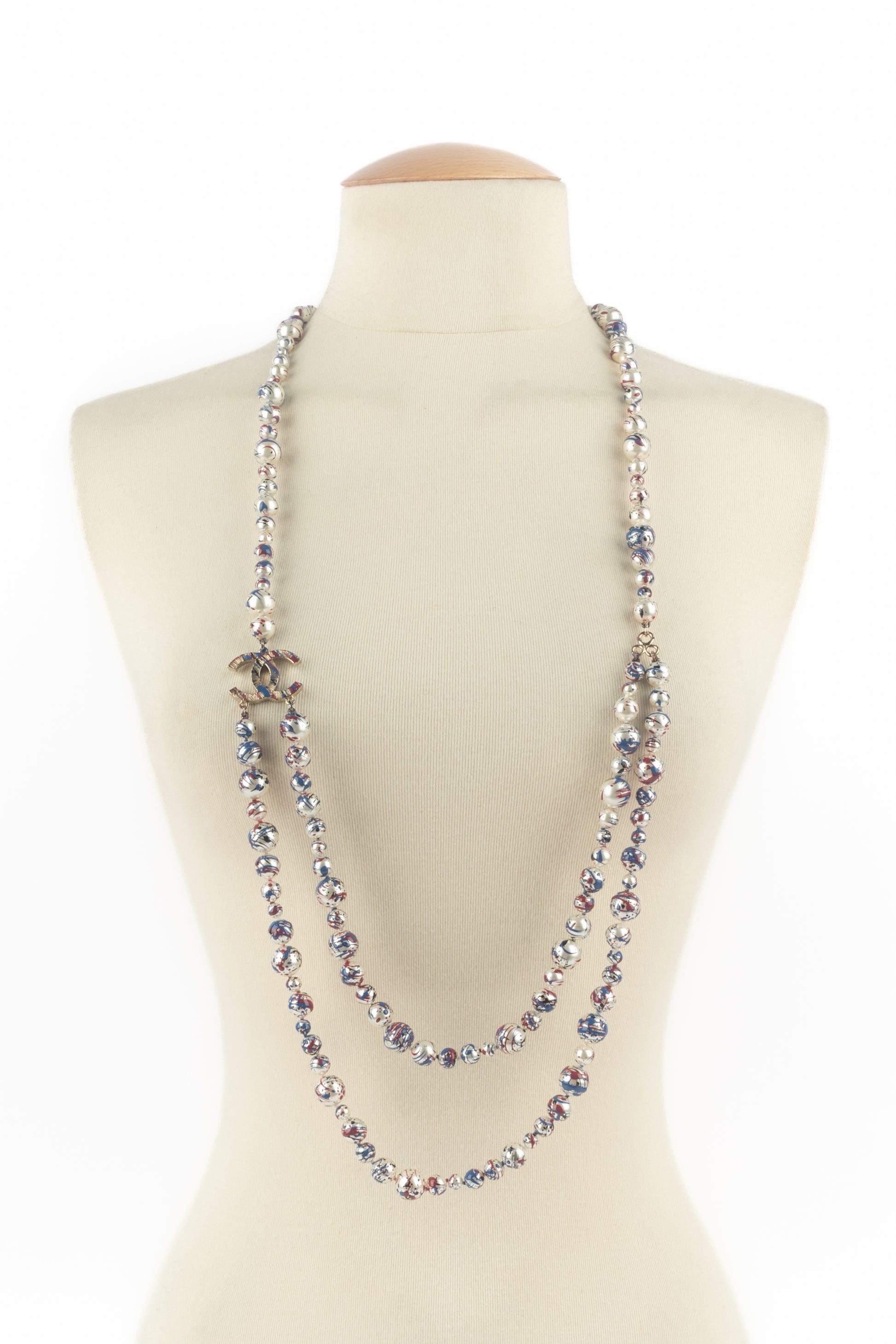 Collier de perles Chanel 2013