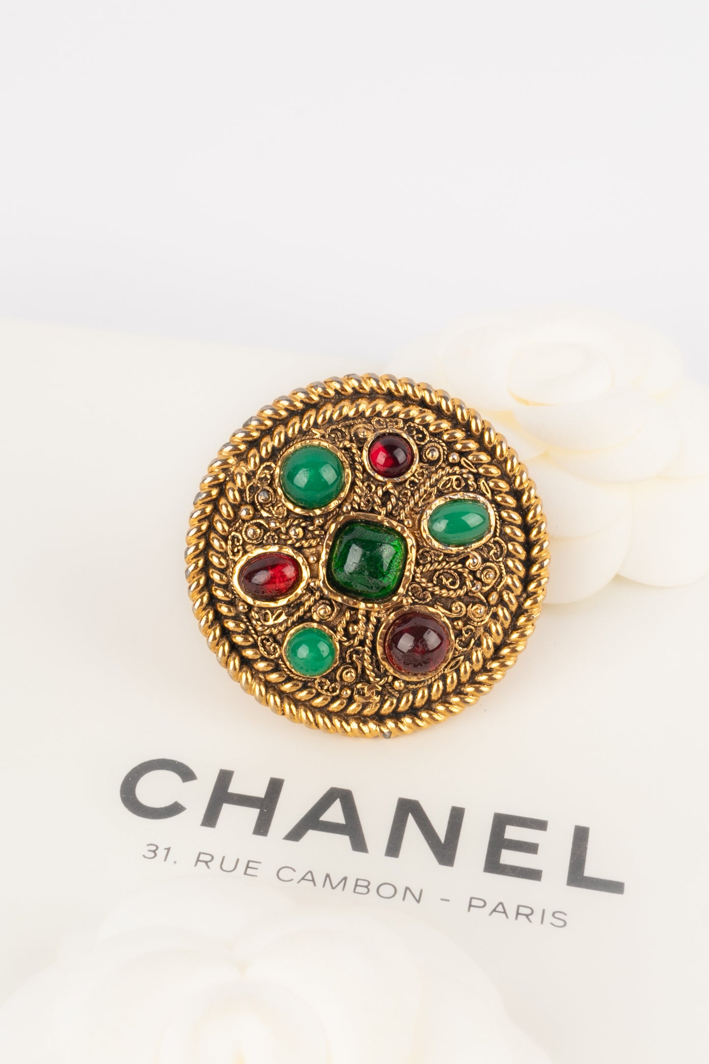 Broche byzantine Chanel