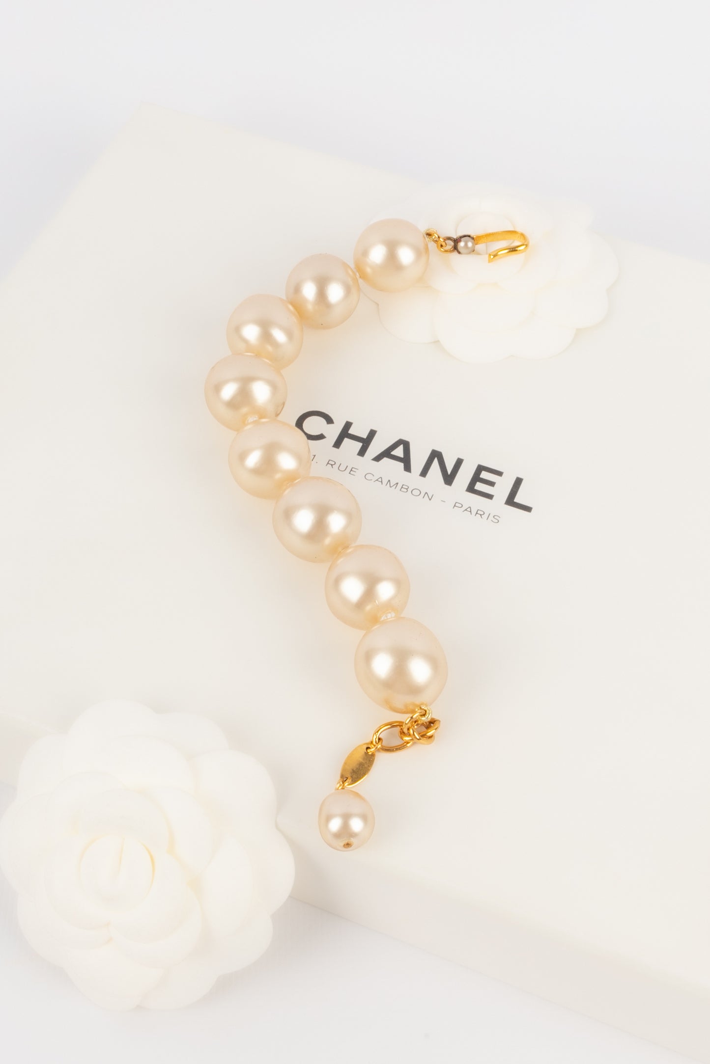 Bracelet de perles Chanel