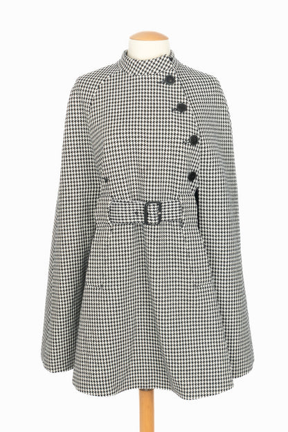 Cape Christian Dior Pre-fall 2017