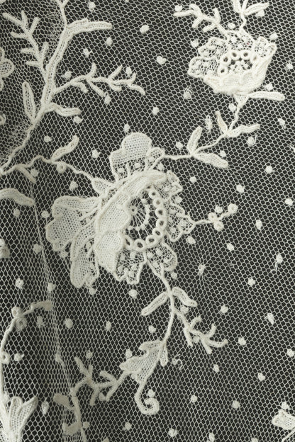 Voile de mariée brodé en dentelle