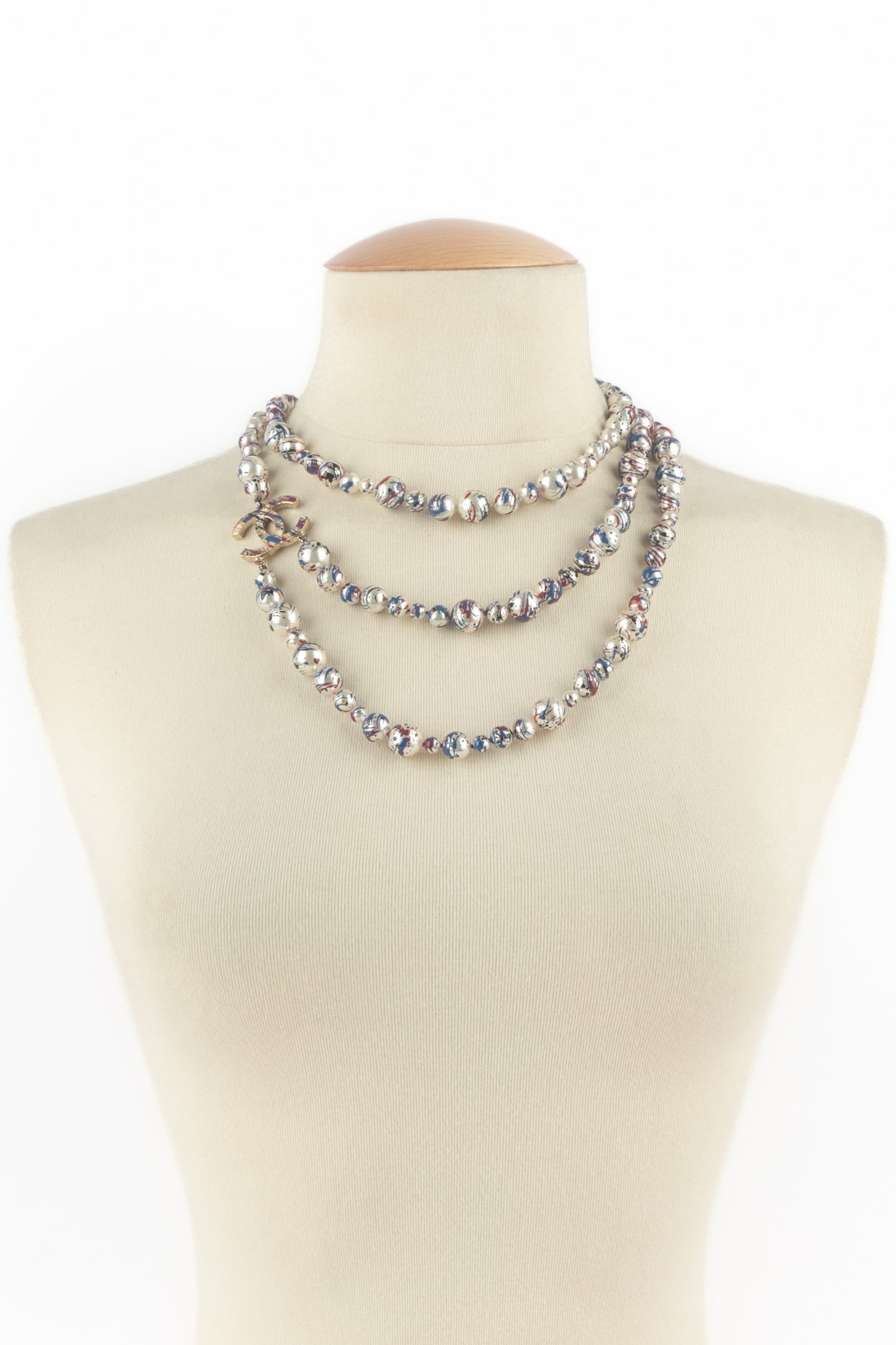 Collier de perles Chanel 2013