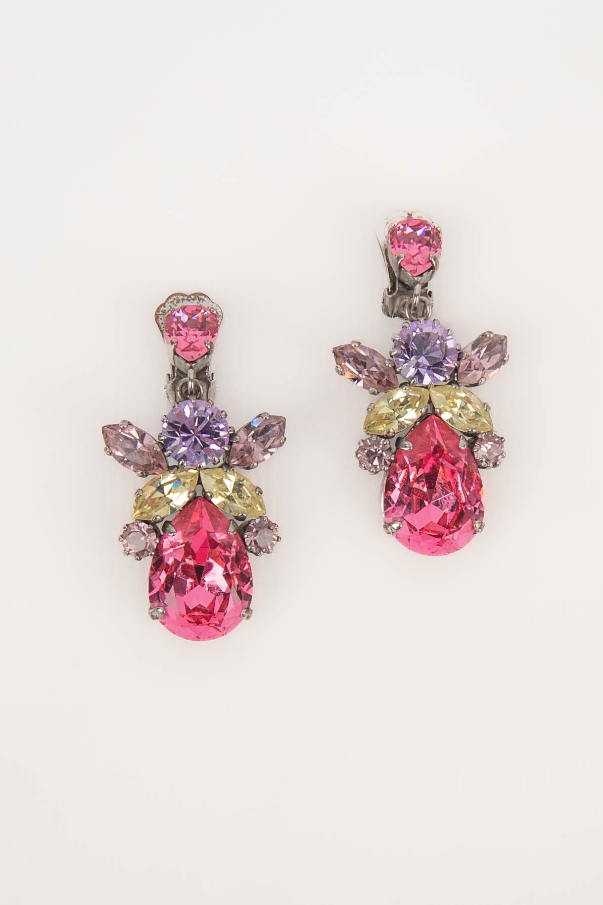 Boucles d'oreilles strassées Dior