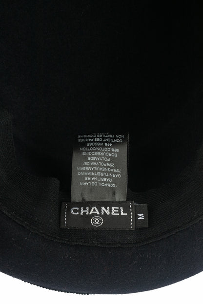 Chapeau noir Chanel
