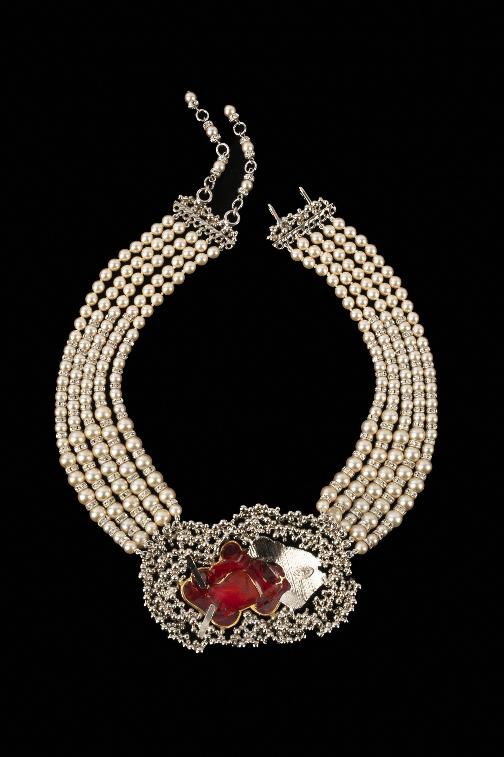 Collier rouge Serge-Eric Woloch
