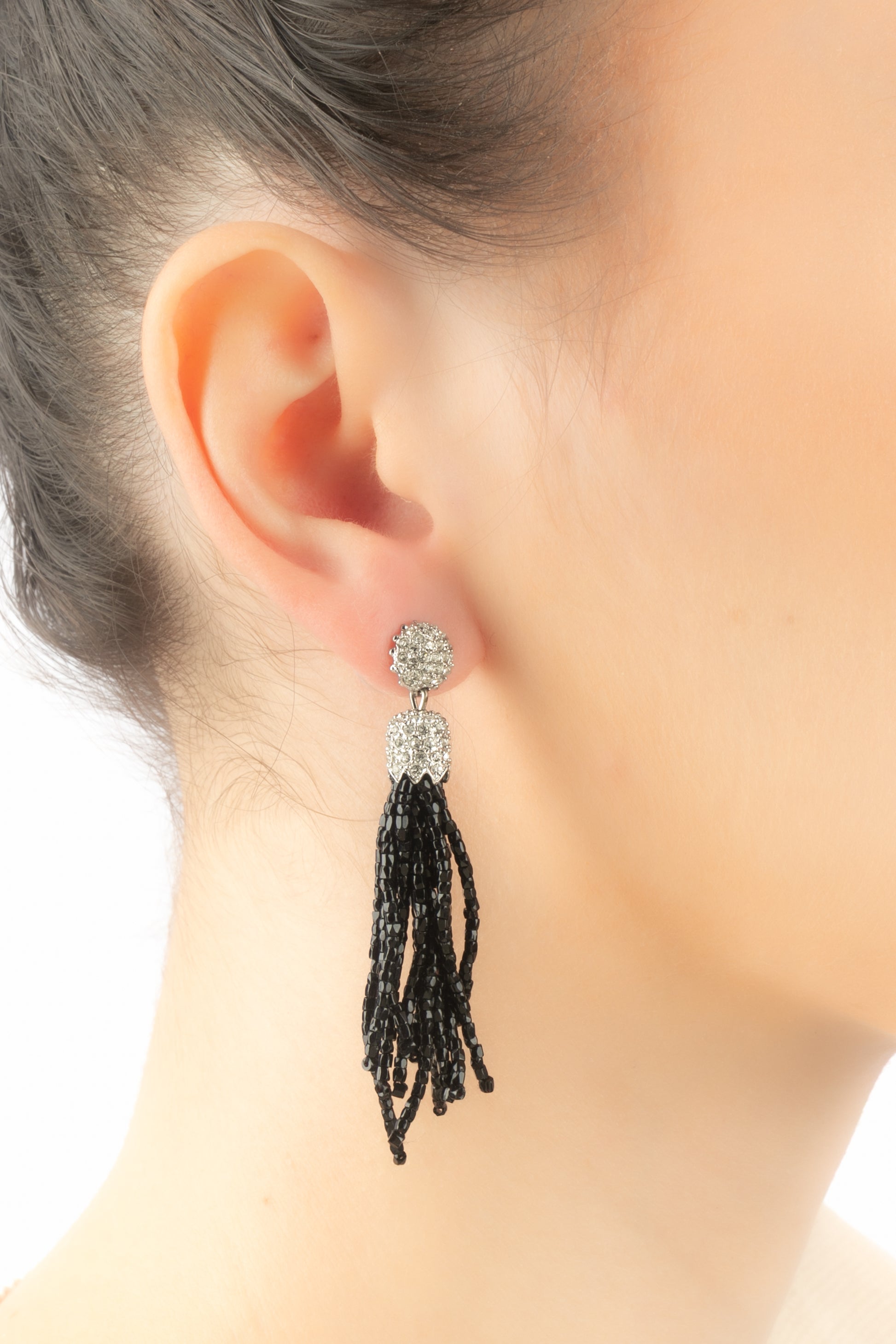 Boucles d'oreilles noires Dior