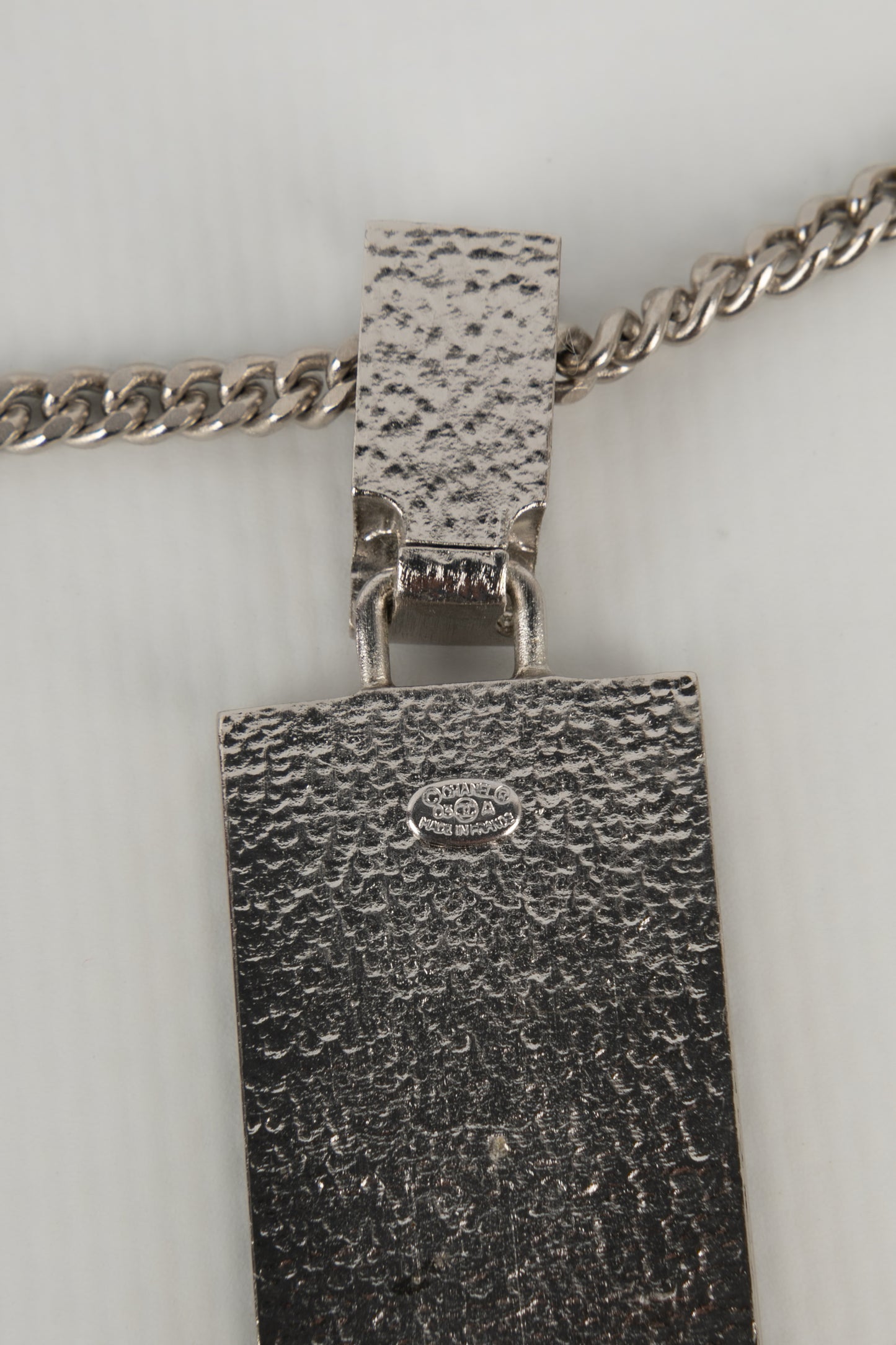 Collier argenté Chanel Automne 2003