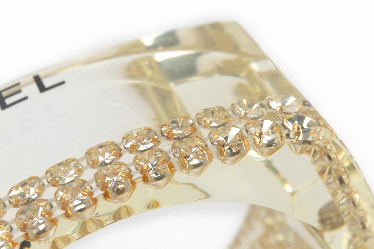 Bracelet en lucite Chanel 2005