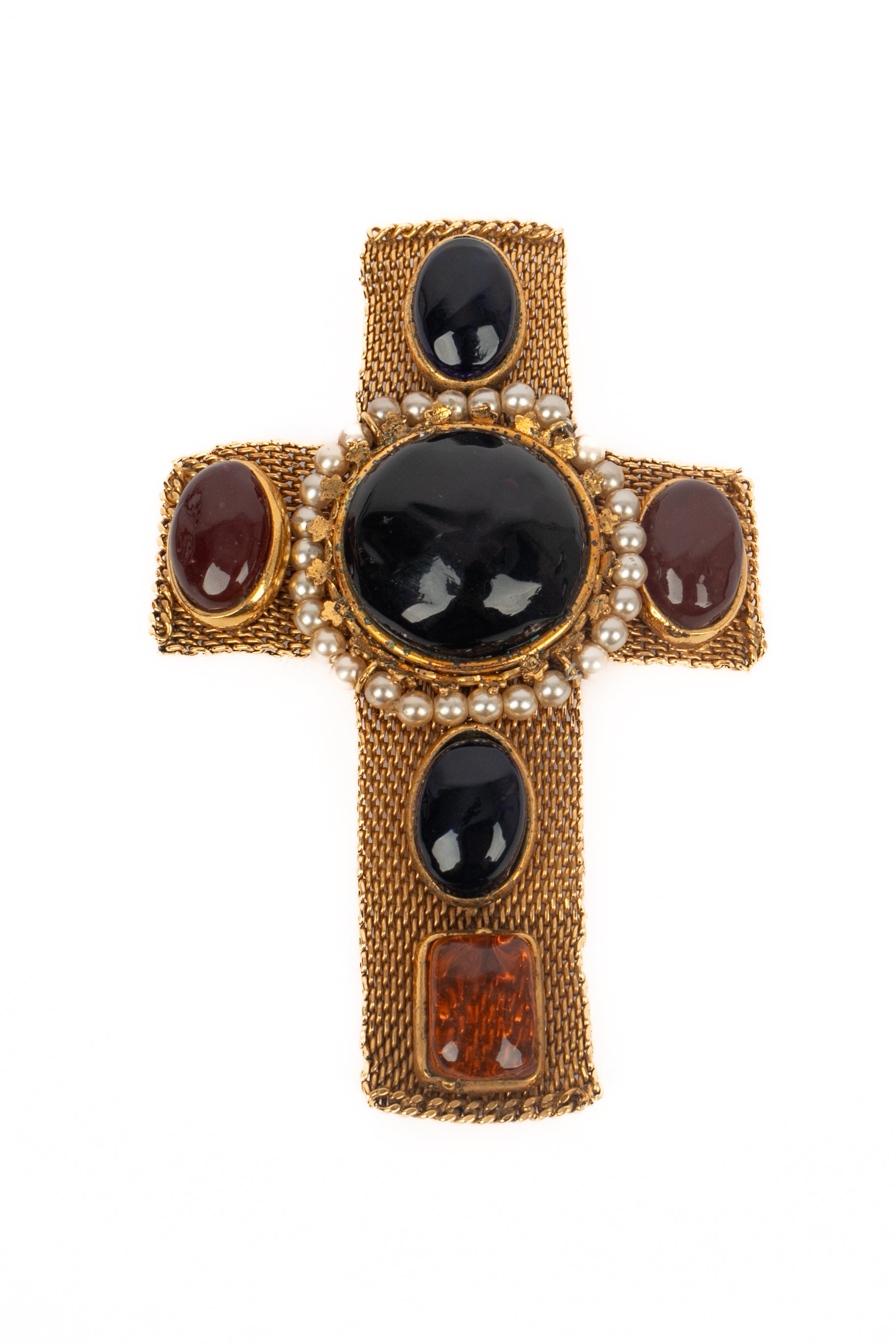Broche croix Chanel