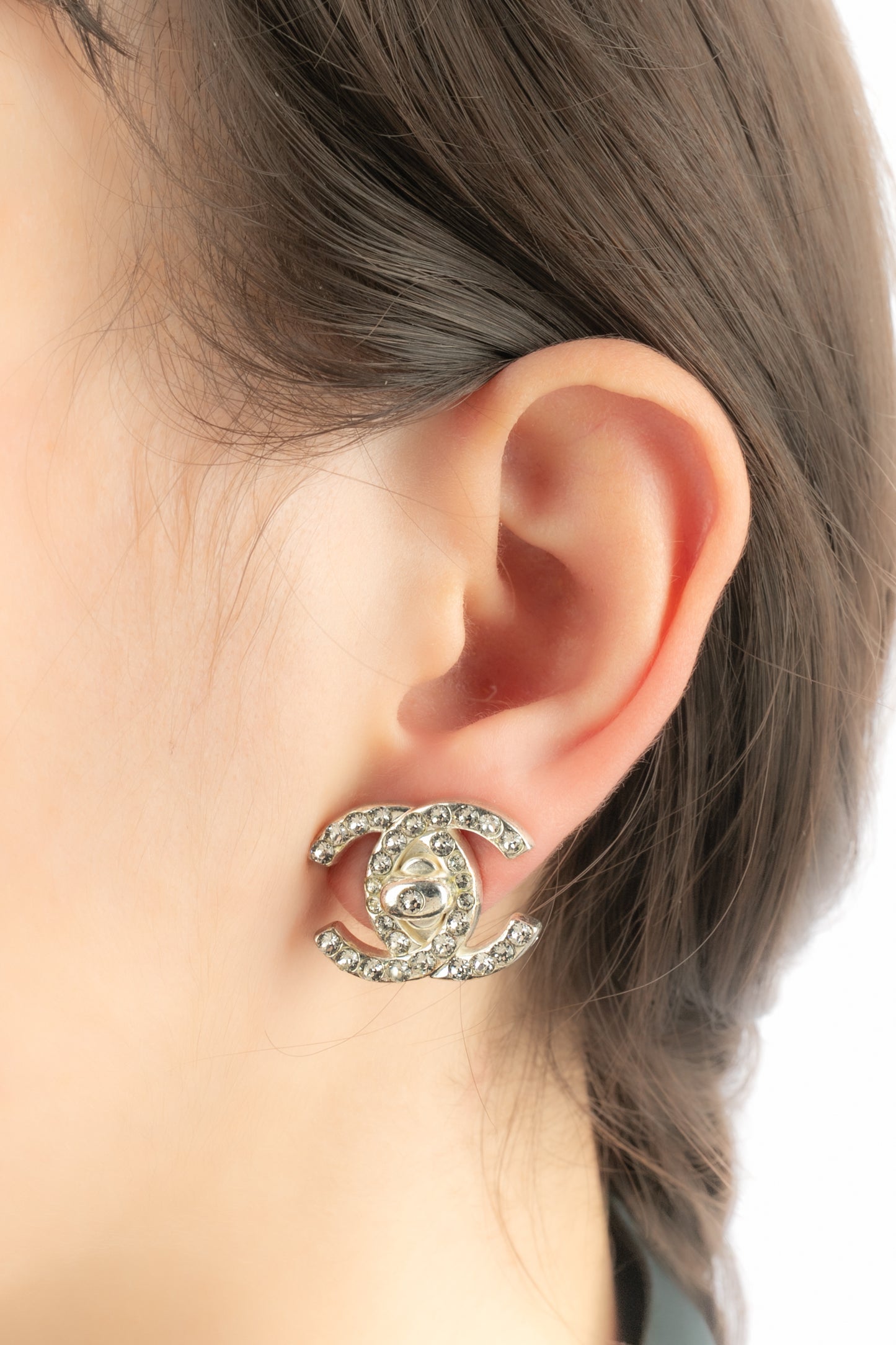 Boucles d'oreilles tourniquet Chanel Hiver 1996