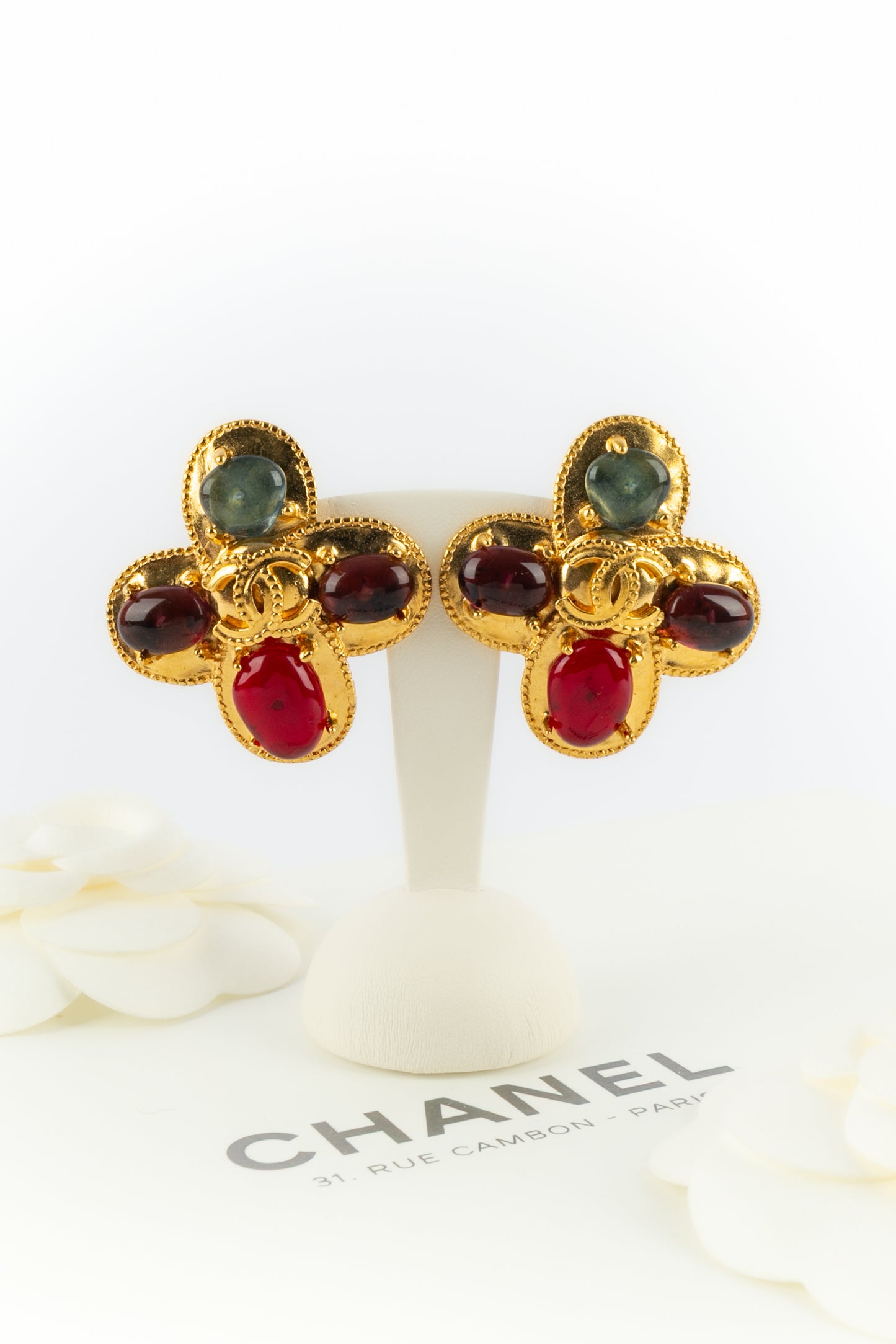 Boucles d'oreilles croix Chanel