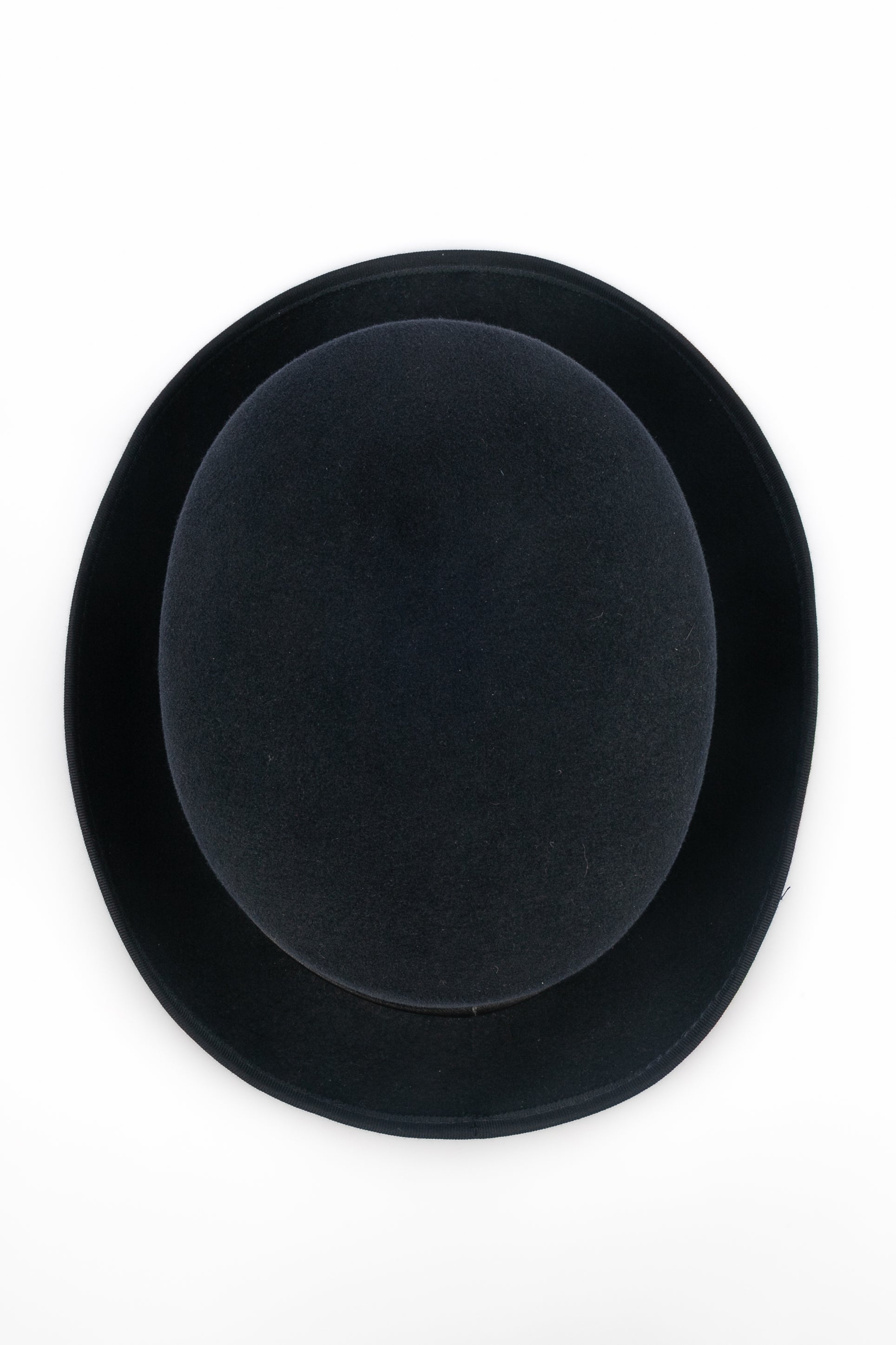 Chapeau noir Chanel