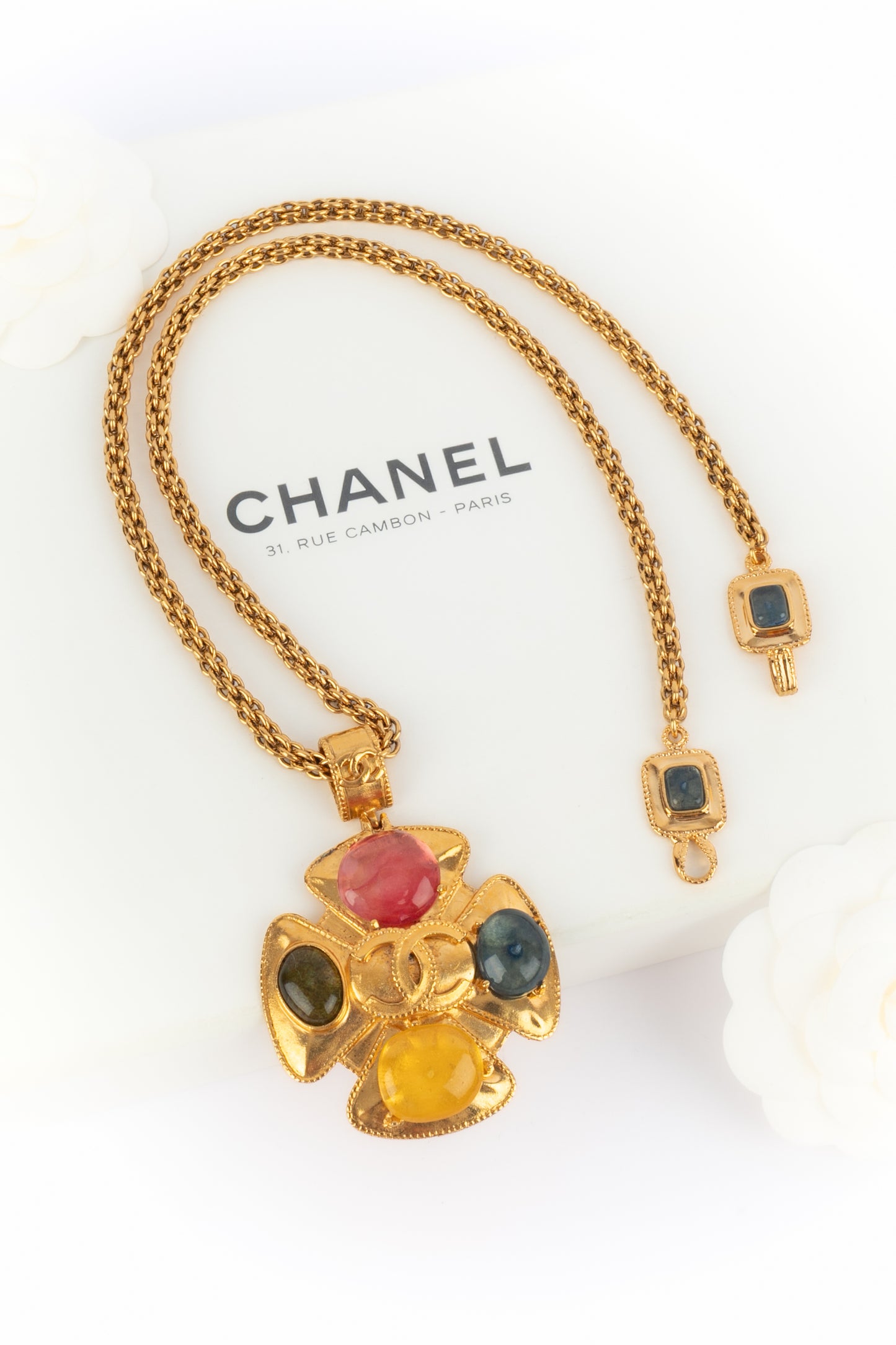 Collier pendentif Chanel Automne 1997