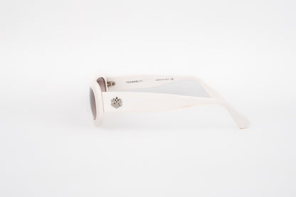 Lunettes de soleil blanches Chanel