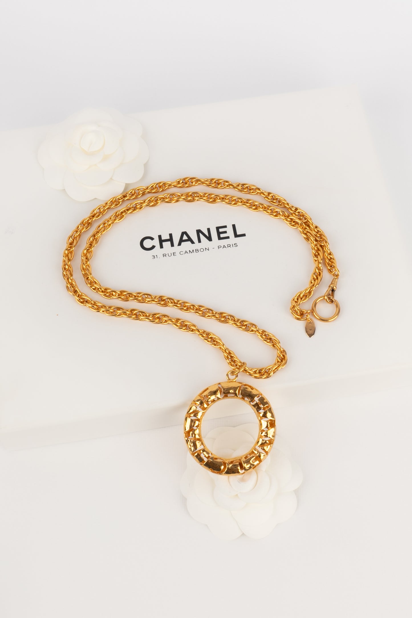 Collier pendentif Chanel