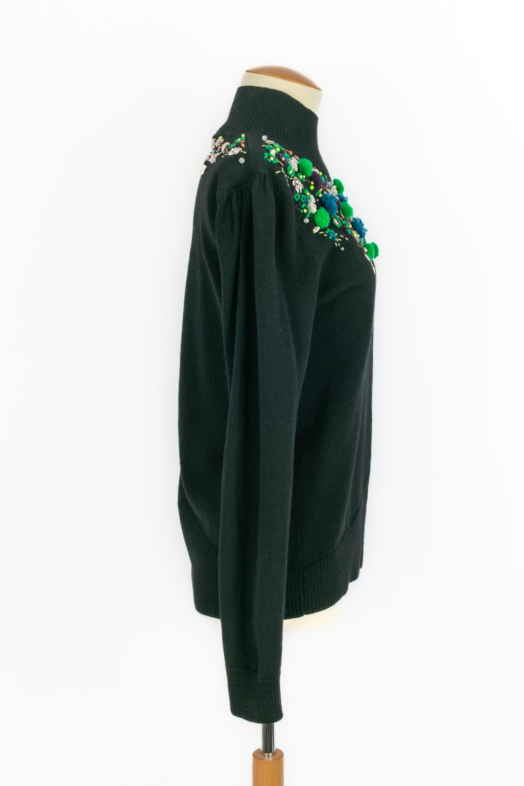 Pull brodé Christian Lacroix