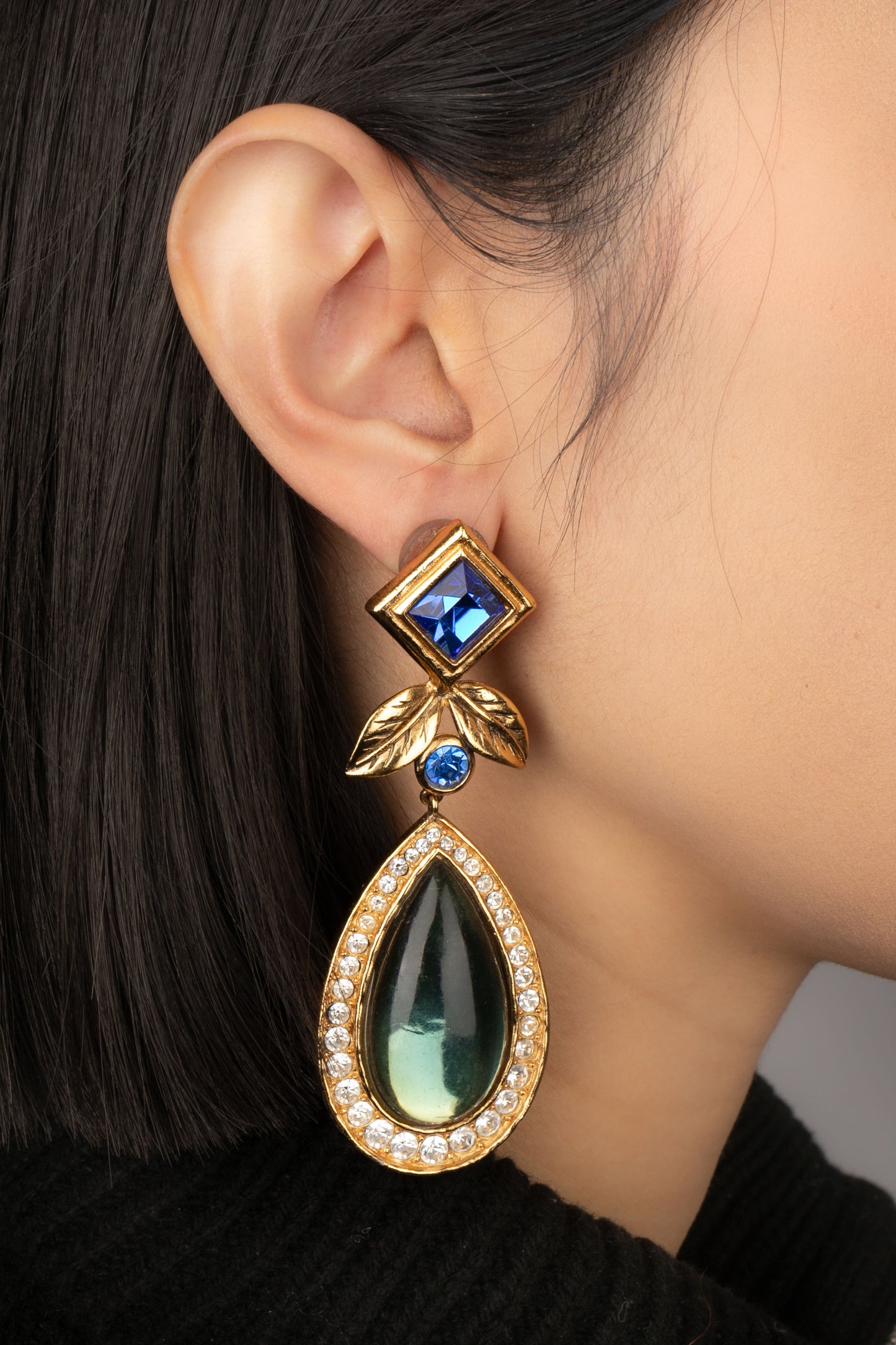 Boucles d'oreilles Jean Louis Scherrer